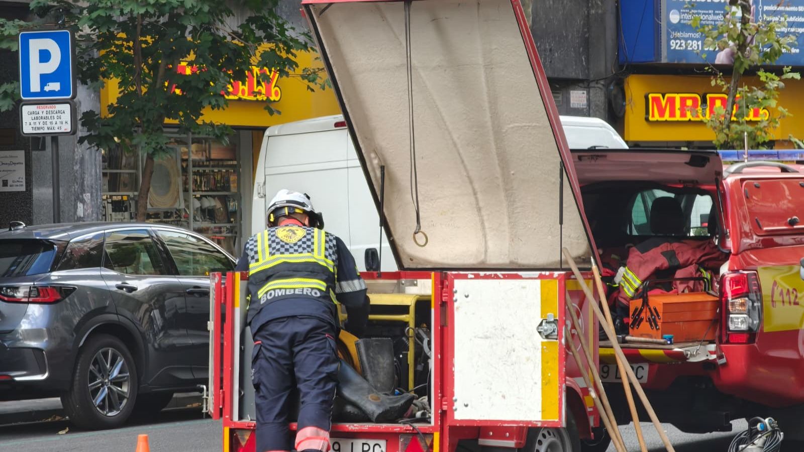 Intervención de los bomberos en Torres Villarroel
