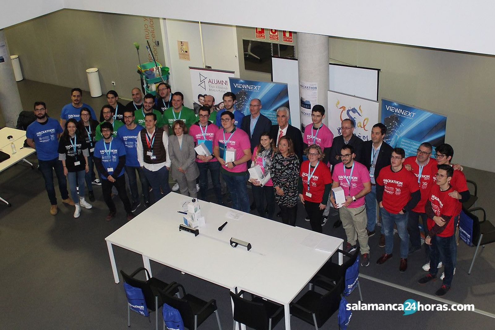 Entrega premios concurso tecnologico hackthon (20)