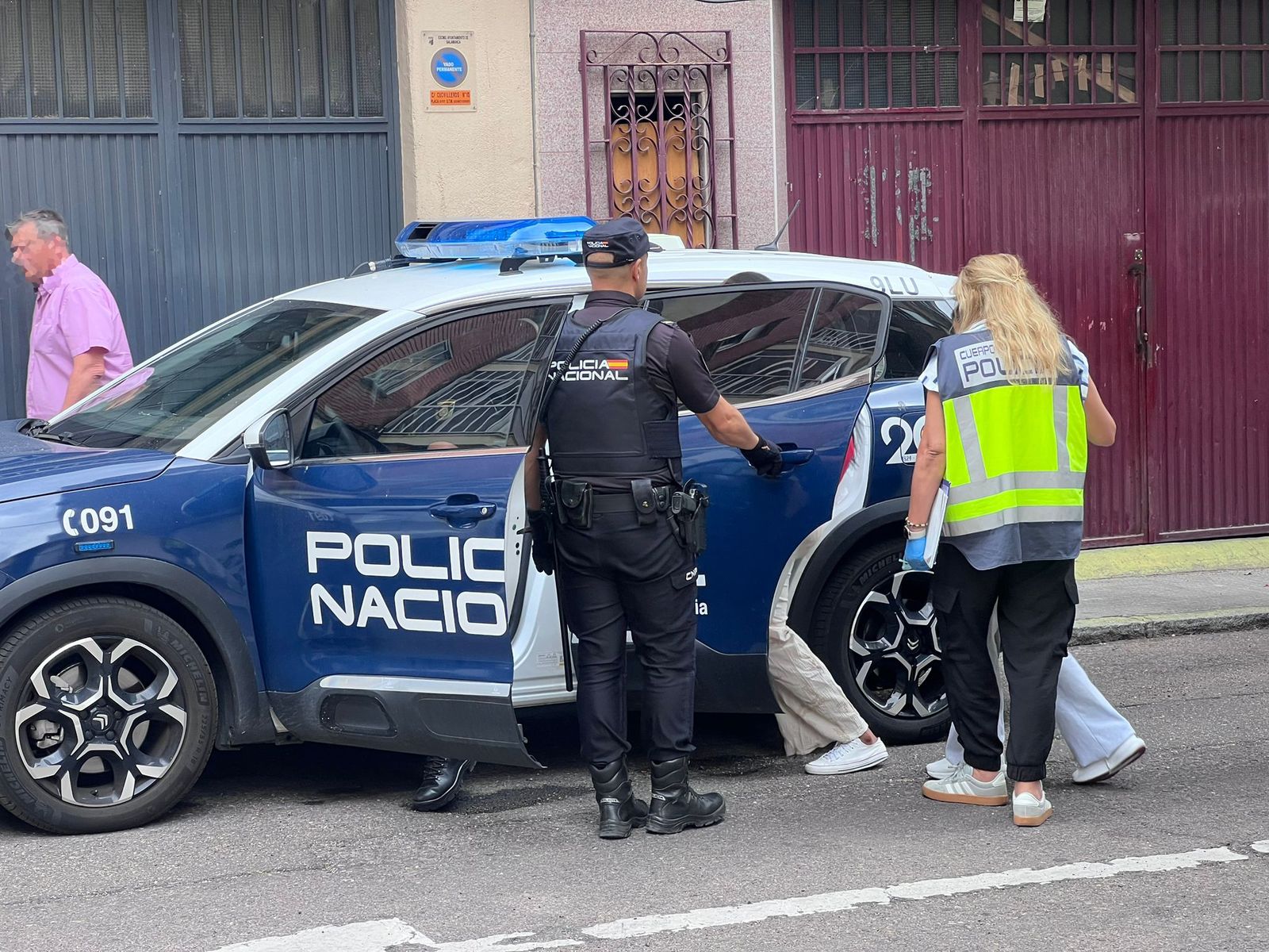 Un detenido en una operación de Policía Nacional en el barrio Vidal (13).jpeg