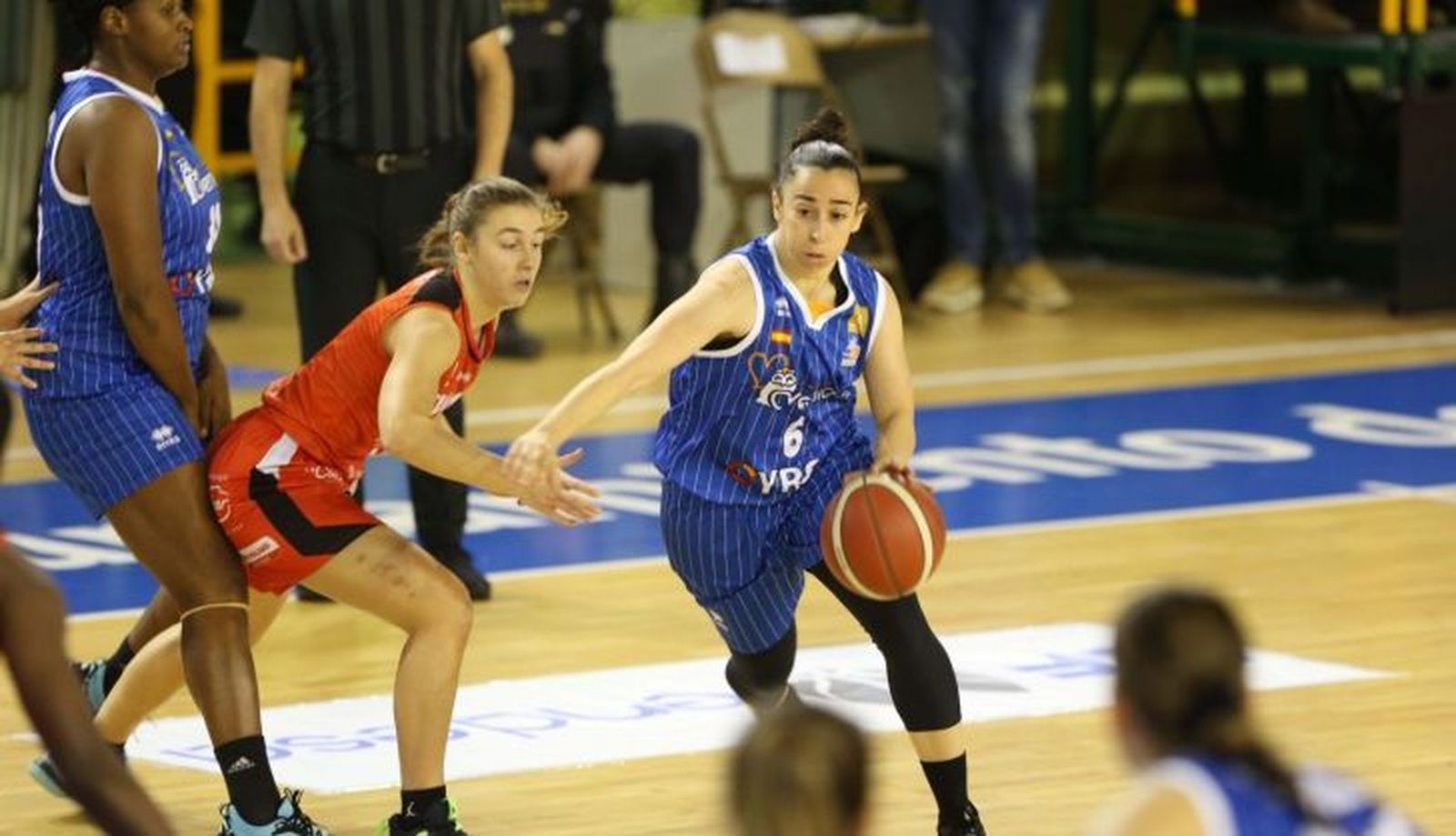 Silvia dirige un ataque ante Ensino / FOTO SALAMANCA24HORAS.COM