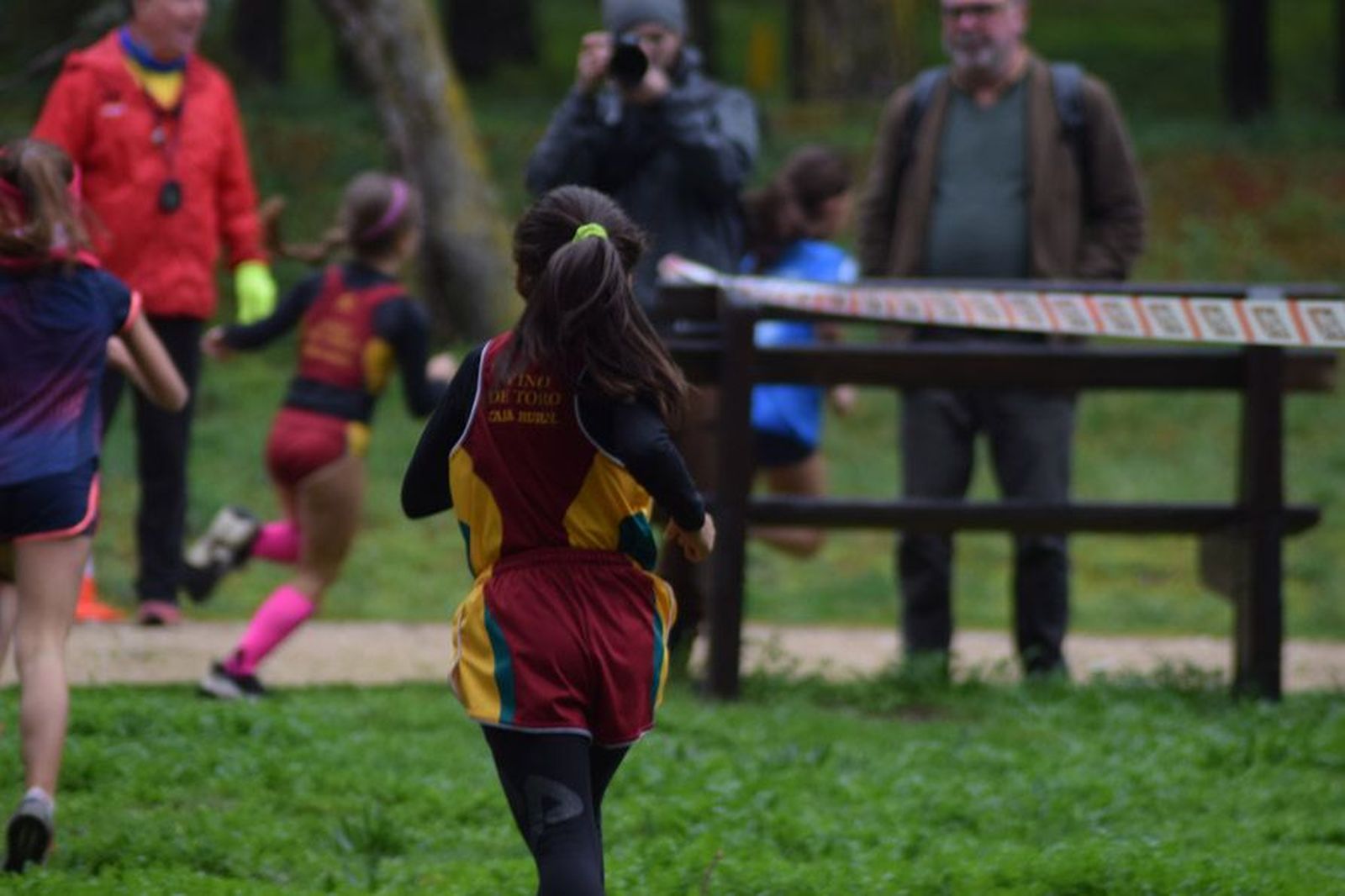 cross-de-otono-en-el-bosque-de-valorio-13