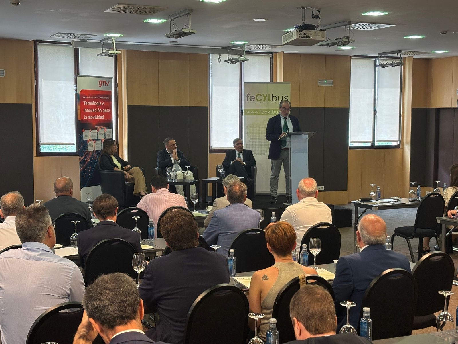 Asamblea de Fecylbus