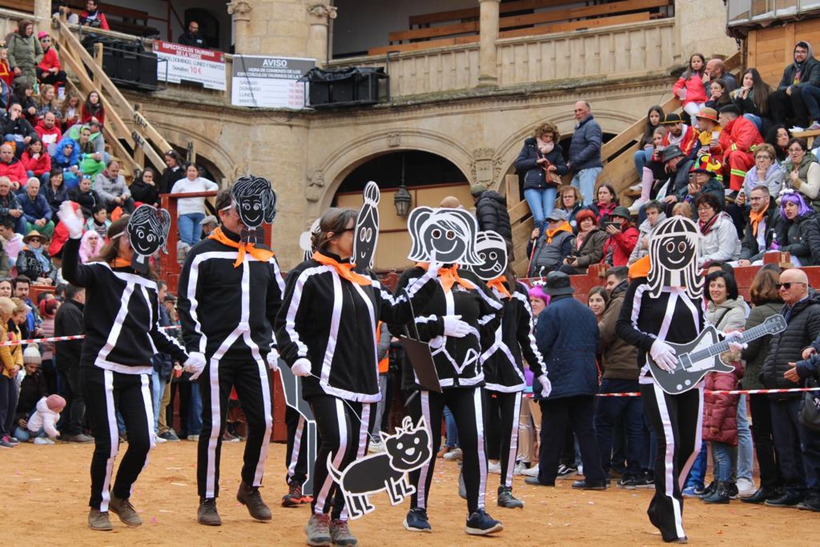 disfraces-del-sabado-de-carnaval-en-ciudad-rodrigo-14
