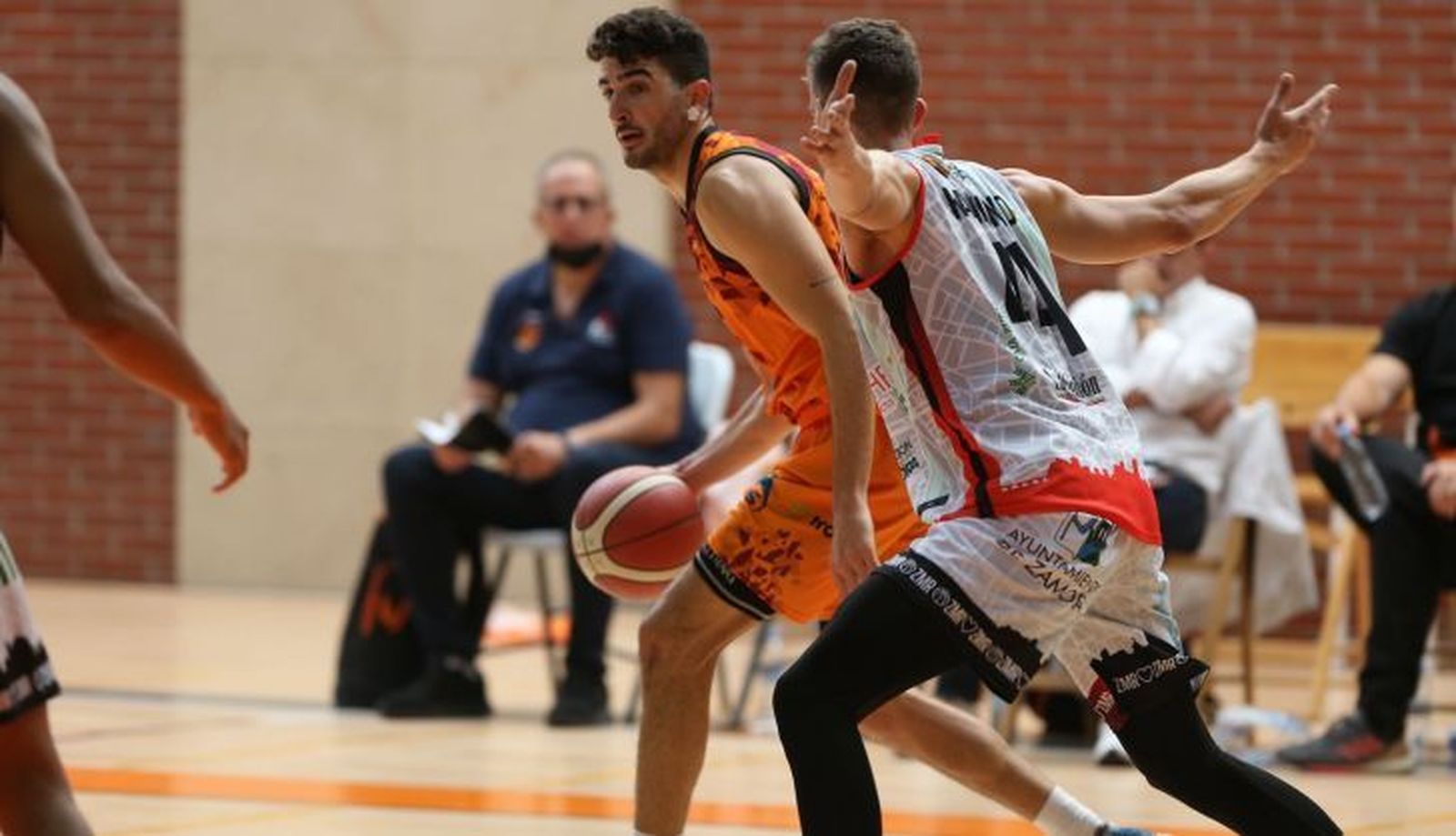 Juanpe Jiménez, en un duelo anterior / FOTO SALAMANCA24HORAS.COM