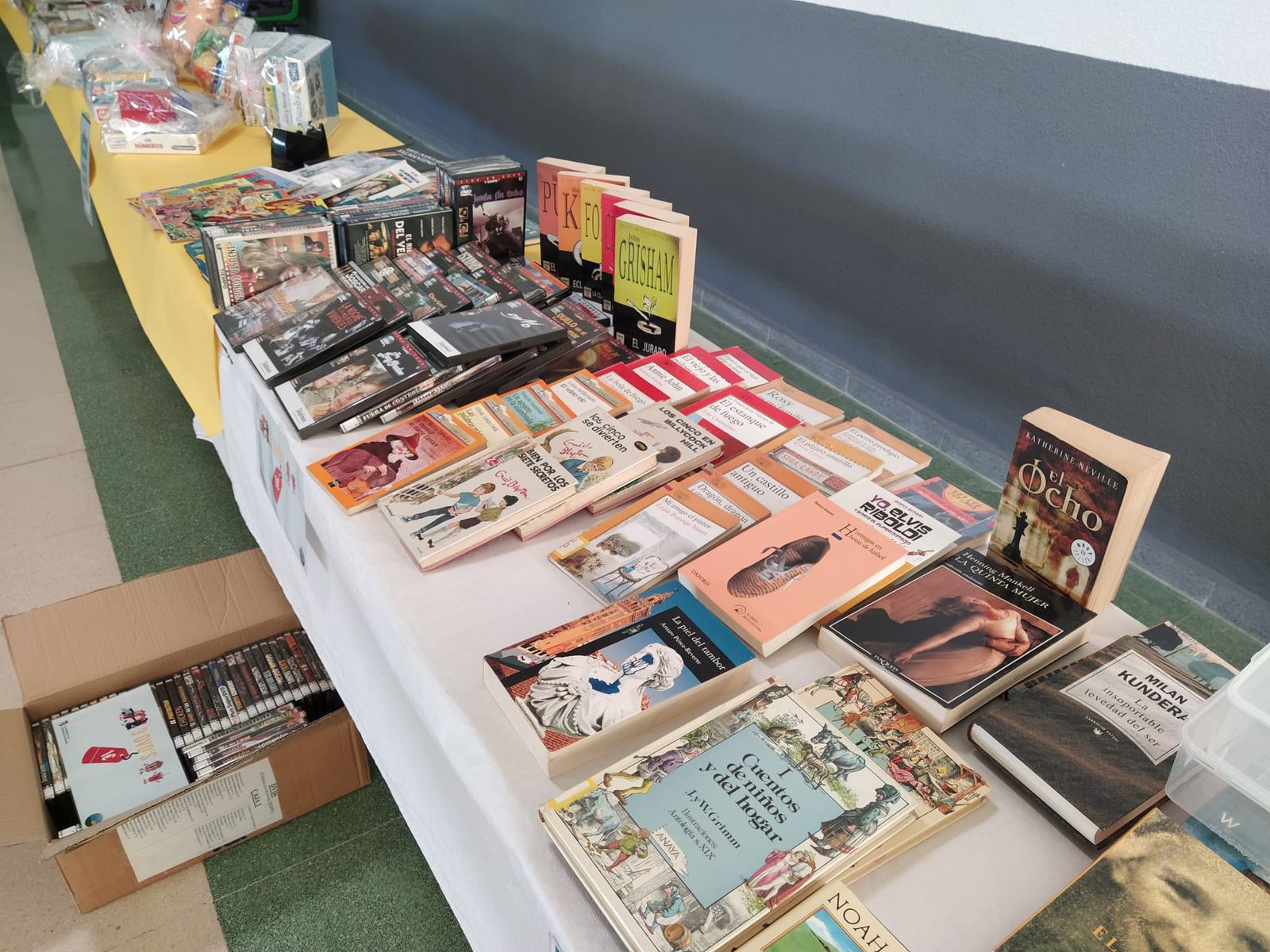 mercadillo-solidario-en-doninos-a-favor-de-la-palma-3