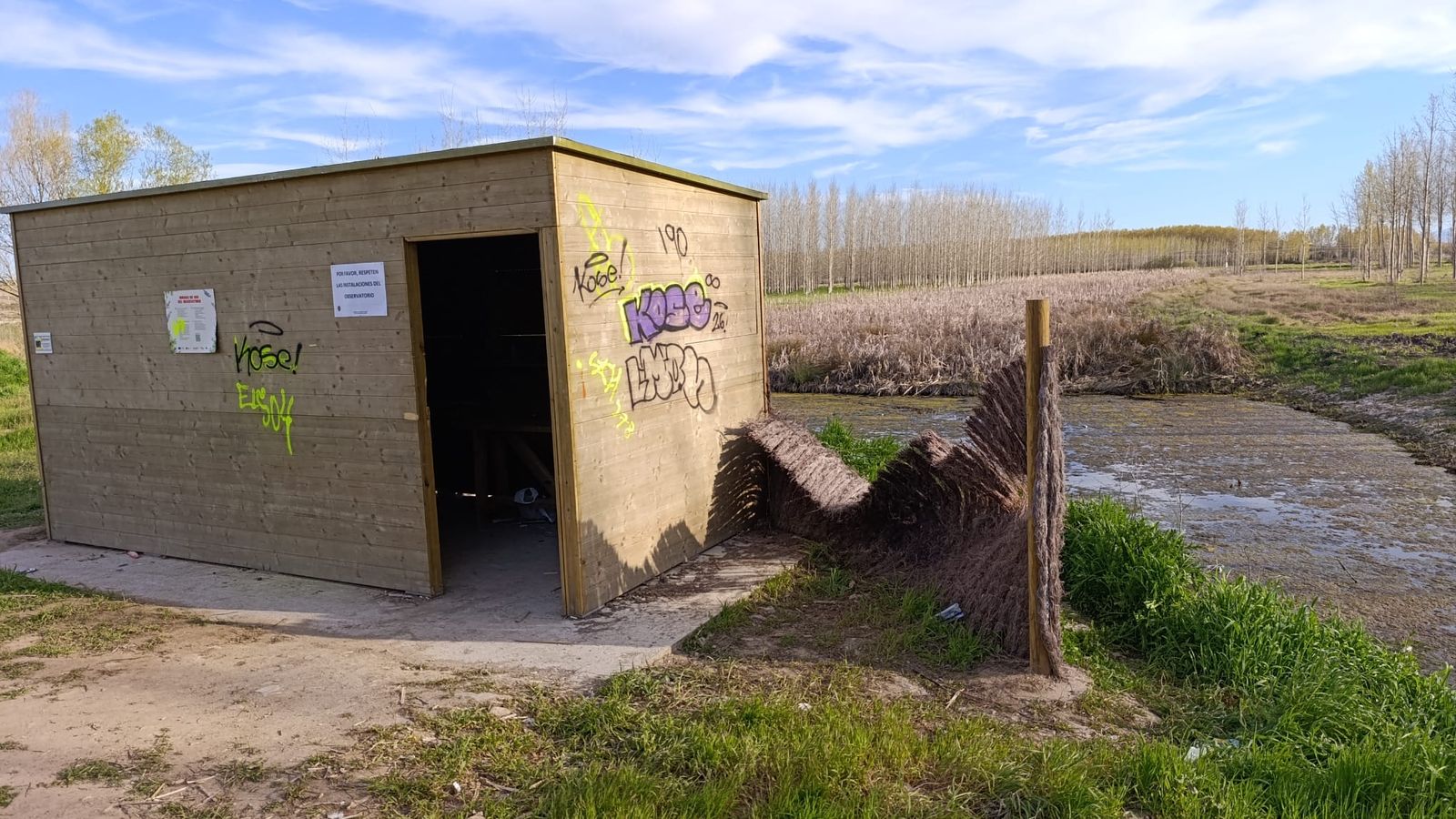 Actos vandálicos en alba de Tormes