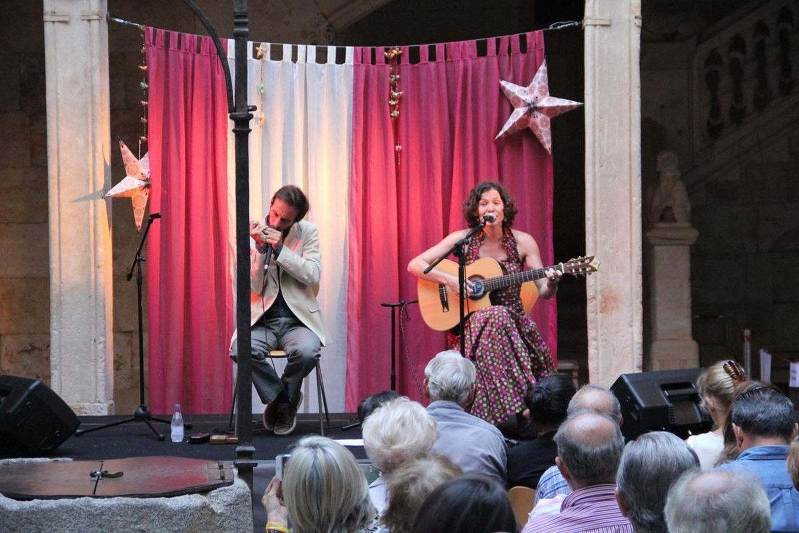 Concierto de Mili Vizcaíno y Gonçalo Sousa en la Casa de las Conchas