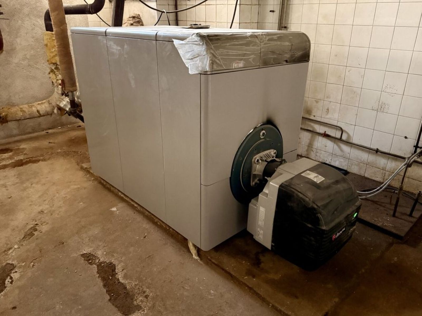 El colegio Filiberto Villalobos de Guijuelo estrena nuevo sistema de calefacción