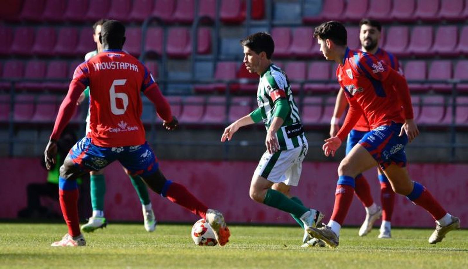 Cristóbal, ante el Numancia FOTO CD GUIJUELO