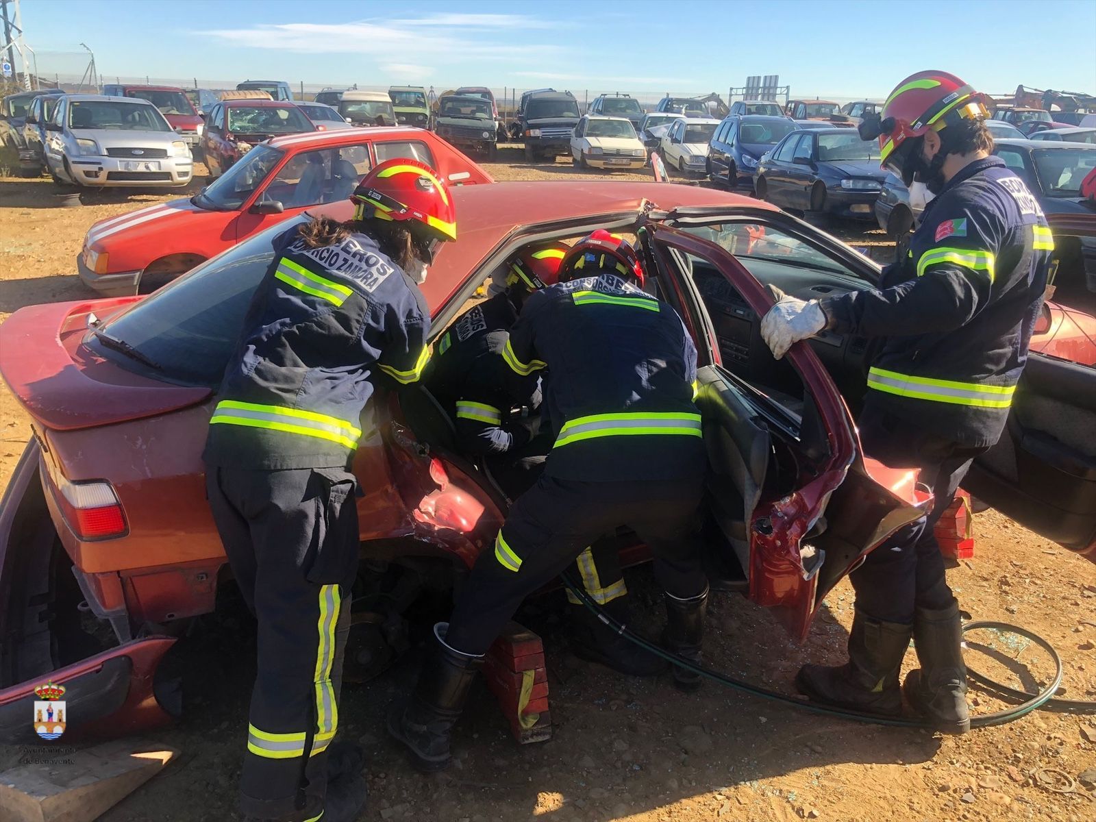 formacion-en-excarcelacion-de-vehiculos-de-los-bomberos-de-benavente-3