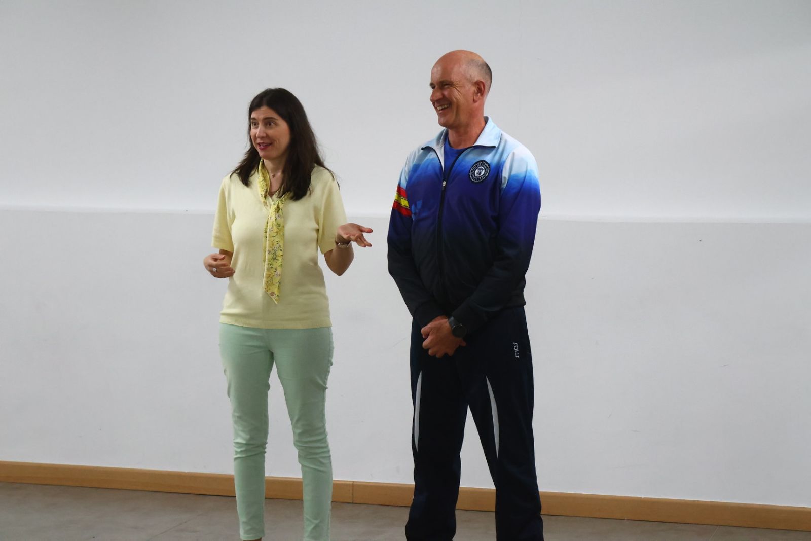 Primer taller de autodefensa en el Centro de Participación Luis Vives