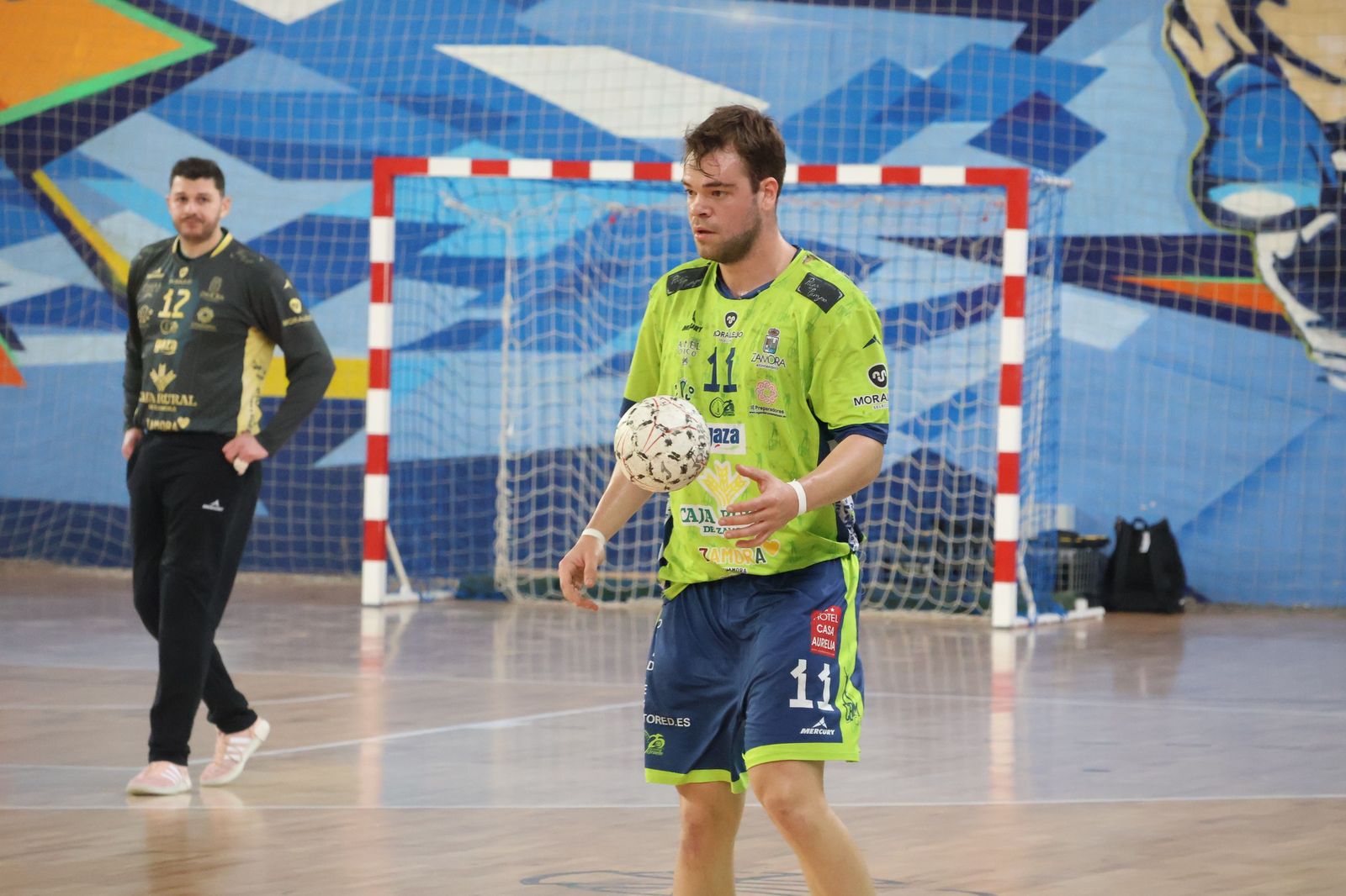 GALERÍA | Revive el apasionante duelo entre el Balonmano Zamora y el Ciudad de Santander