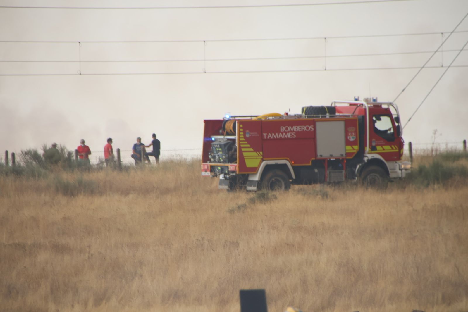 Un incendio de nivel 2 afecta al entorno rural de Martín de Yeltes