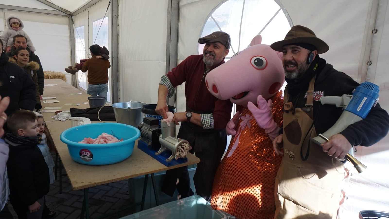 Castellanos de Moriscos celebra su matanza tradicional