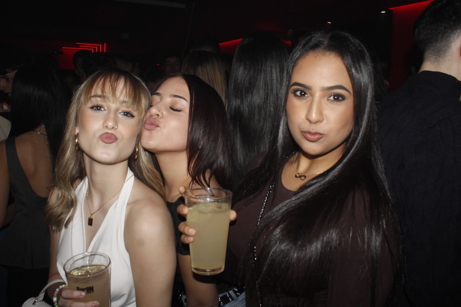 Salamanca de noche, sábado 8 de marzo