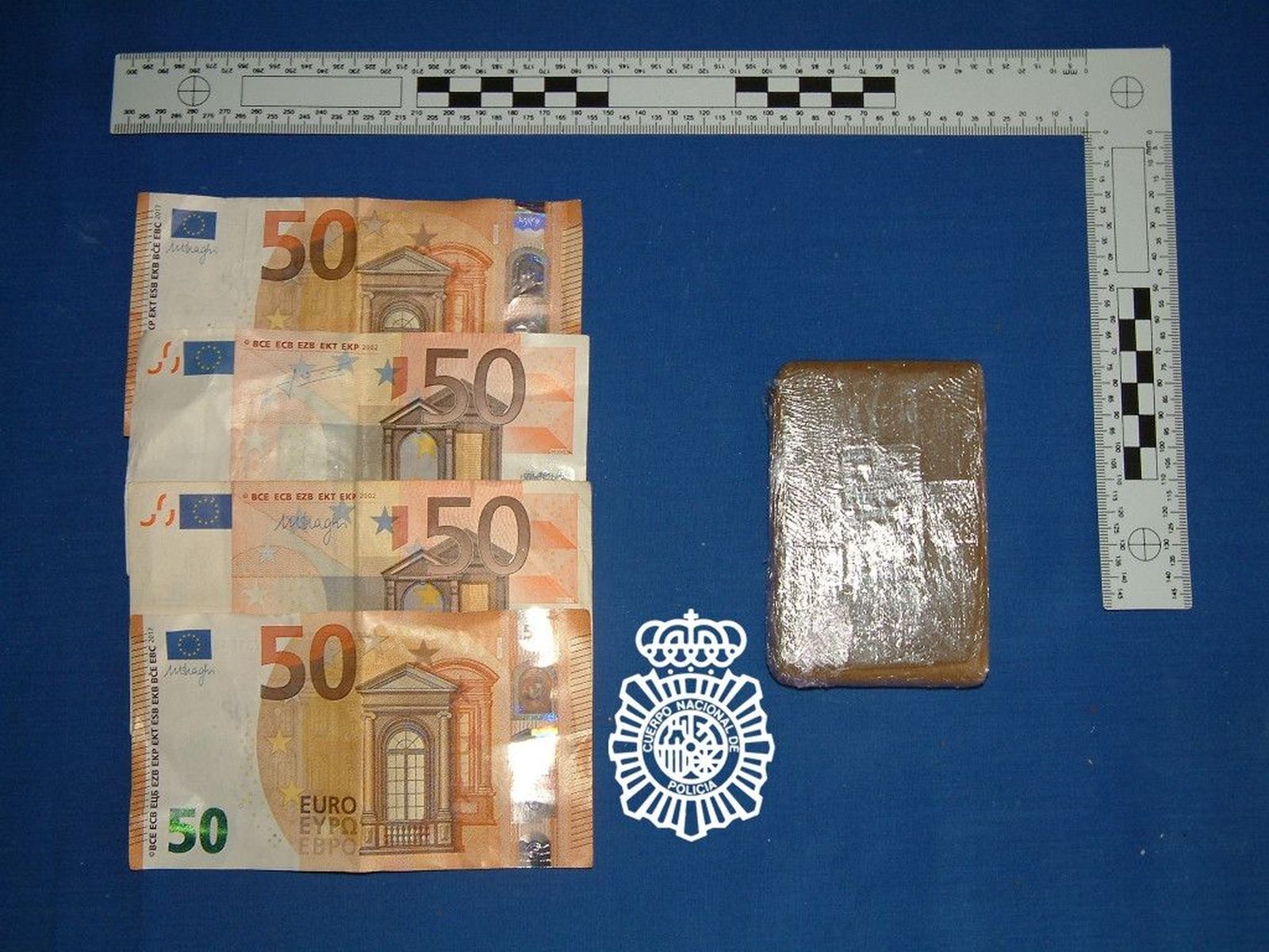 TABLETA HACHIS Y DINEO INTERVENIDOS