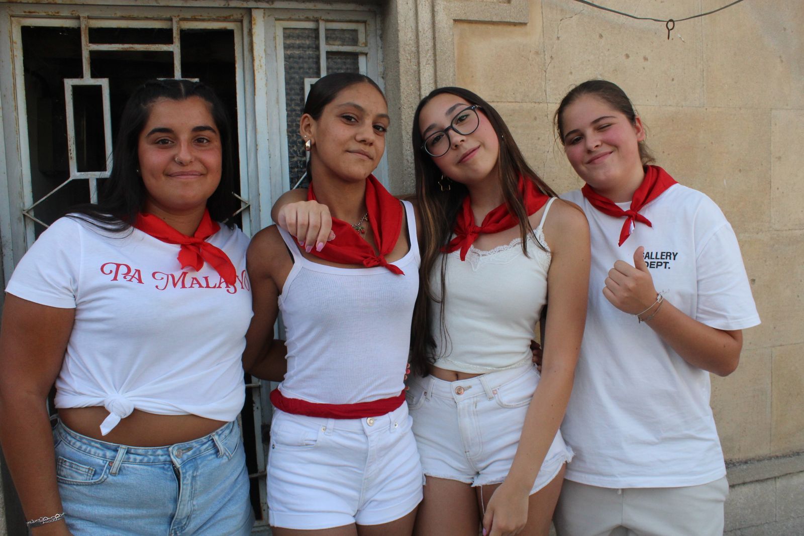 Castellanos de Moriscos. Paseo de peñas con la temática “Viva San Fermín”