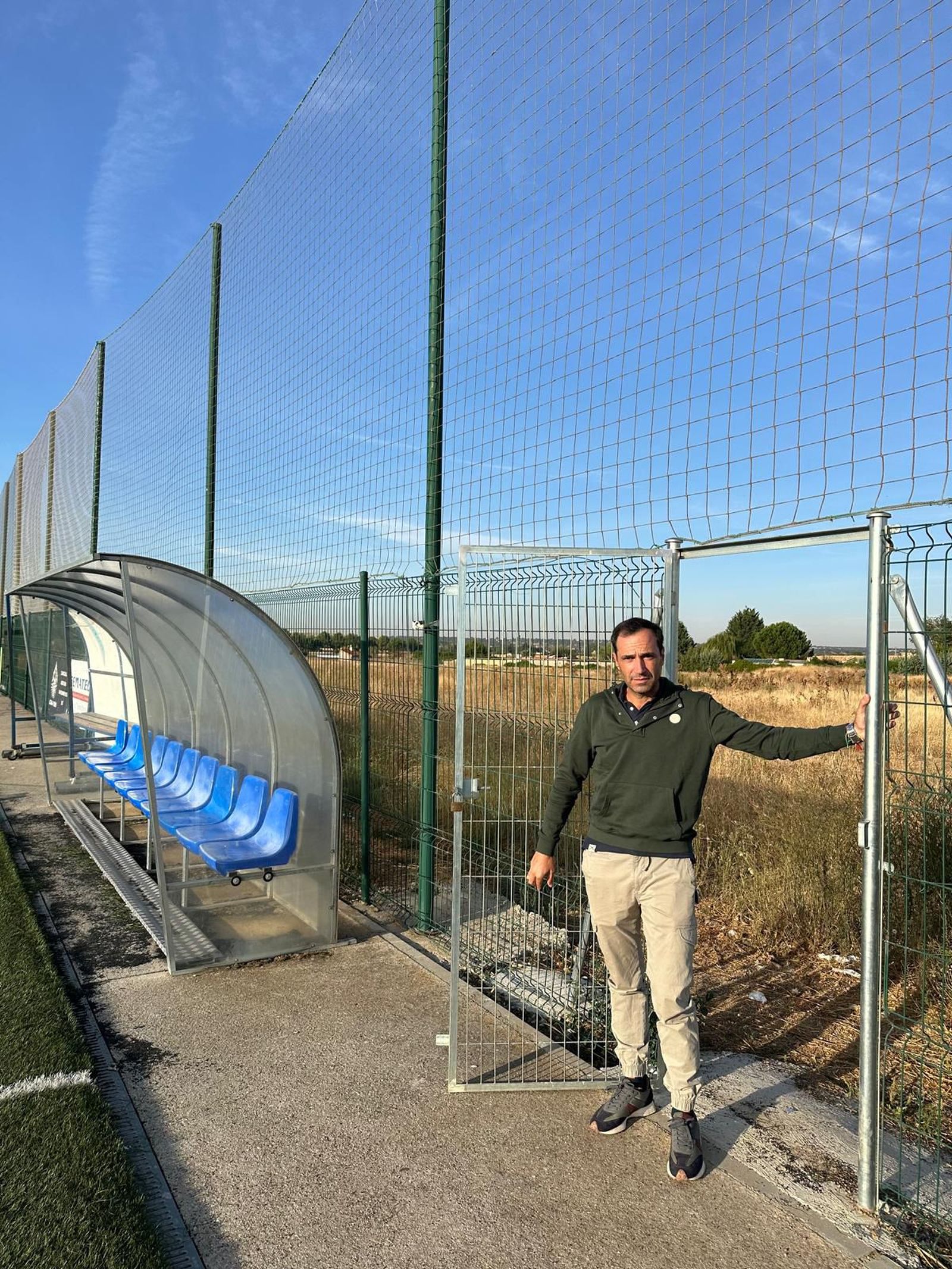 Al menos una empresa se presenta a la licitación para la instalación de las nuevas gradas del campo de fútbol del Salinar