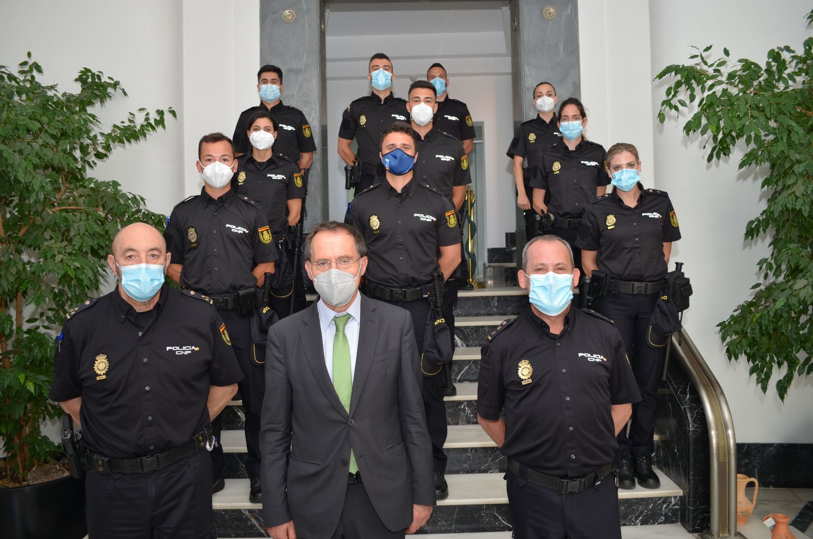 Recibimiento de los nueve policías nacionales en prácticas