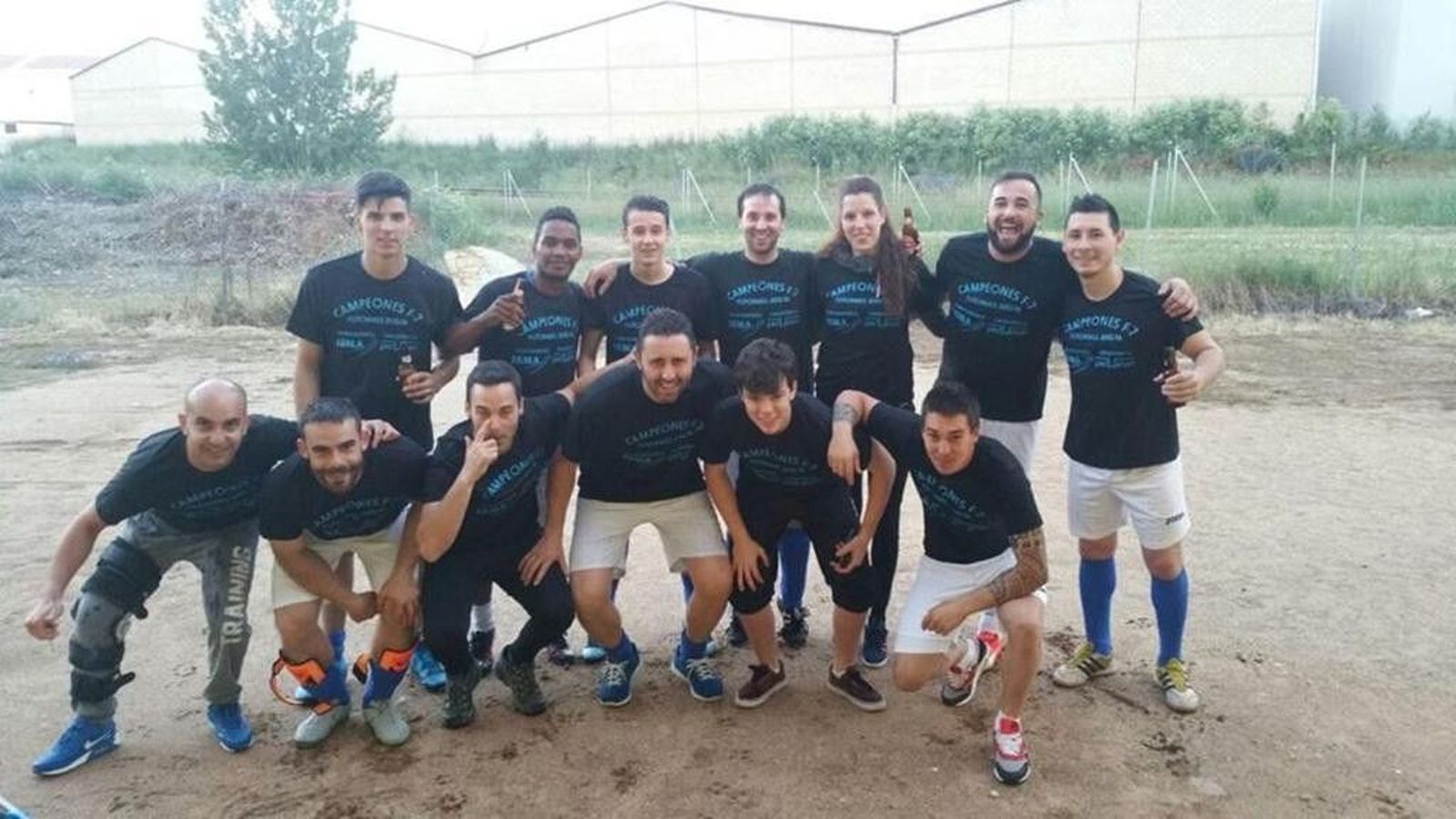 Fontanería Isma se alza con el título en la Liga Entresemana