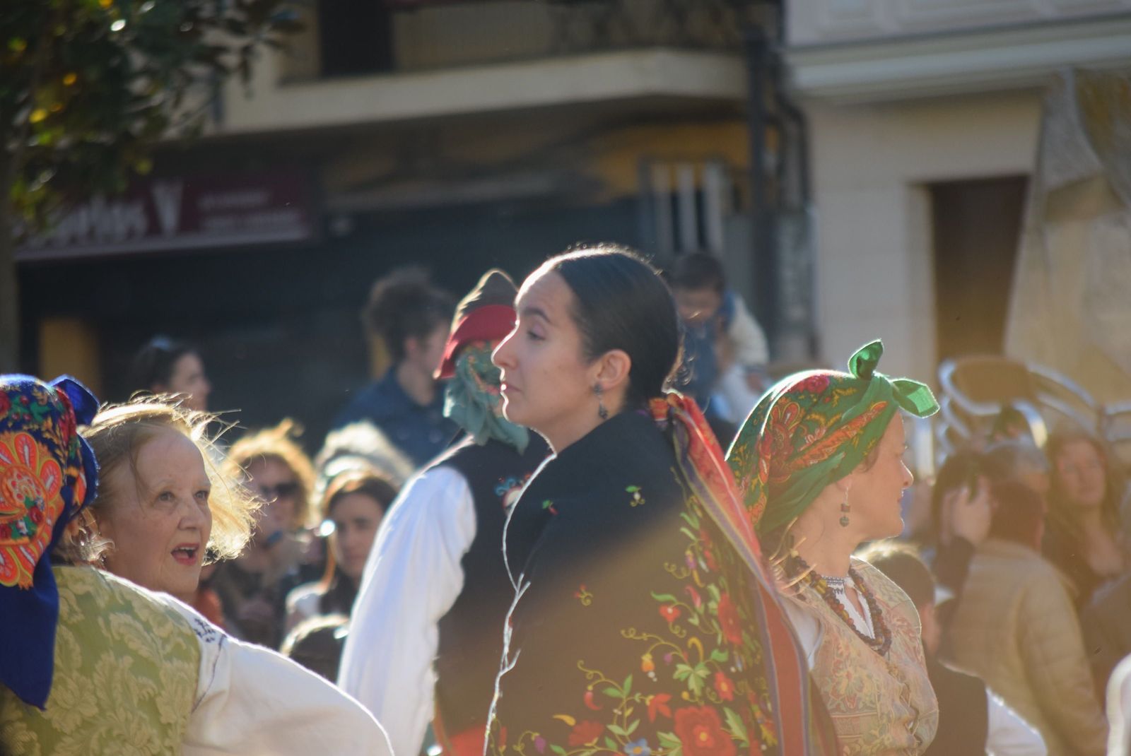 dona-urraca-celebra-en-la-plaza-mayor-el-dia-de-la-danza-1