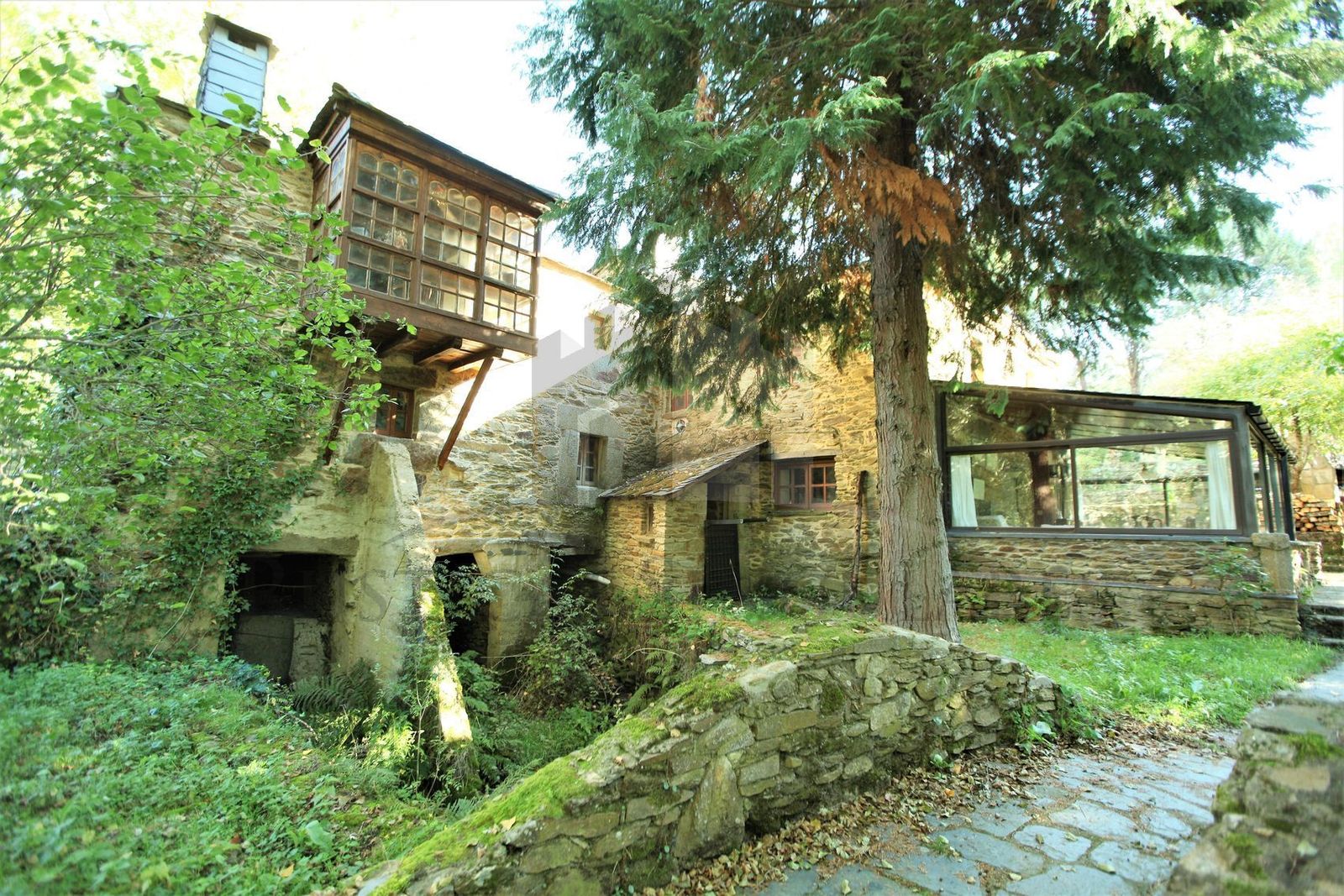 Molino tradicional a la venta en Sanabria. Foto Rústicas Singulares