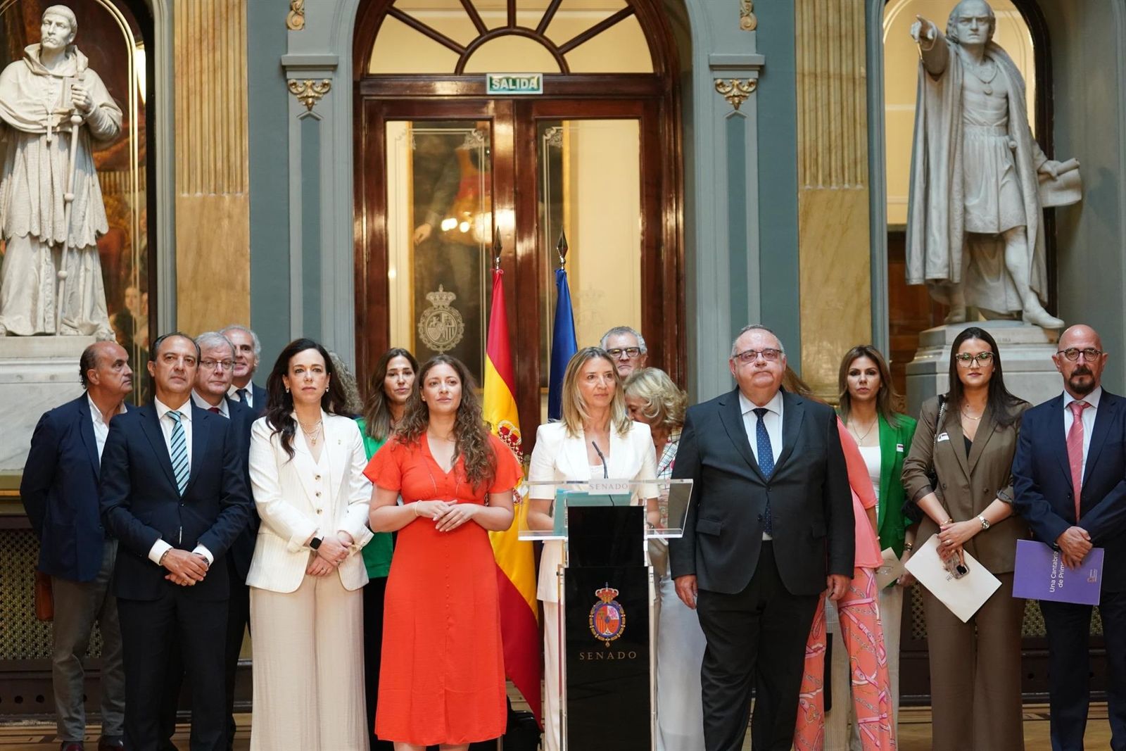 La portavoz del PP en el Senado, Alicia García, junto a consejeros autonómicos de Sanidad, en el Senado. - PP La portavoz del PP en el Senado, Alicia García, junto a consejeros autonómicos de Sanidad, en el Senado. - PP