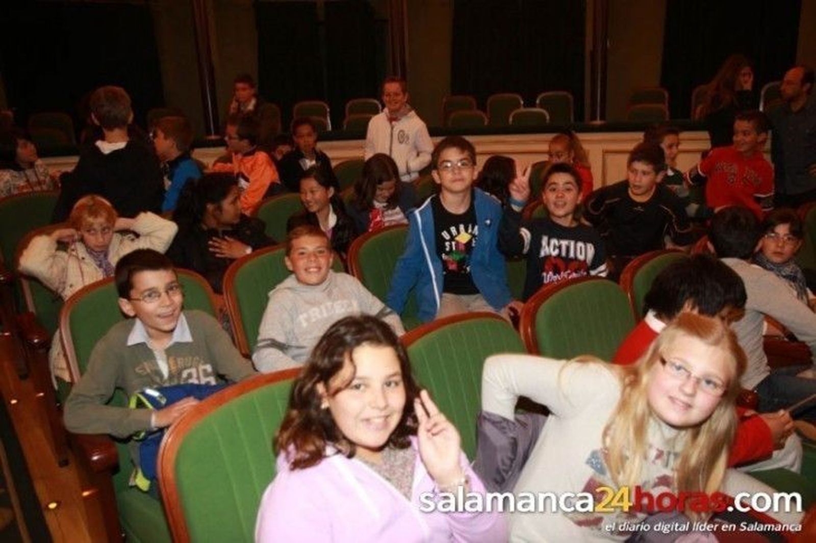 Representación de la obra ganadora del decimotercer Festival de Escolar Provincial de Teatro