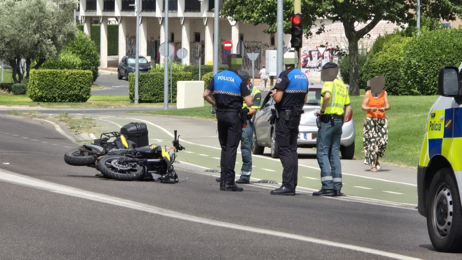 Colisión entre una moto y un turismo en Las Bizarricas