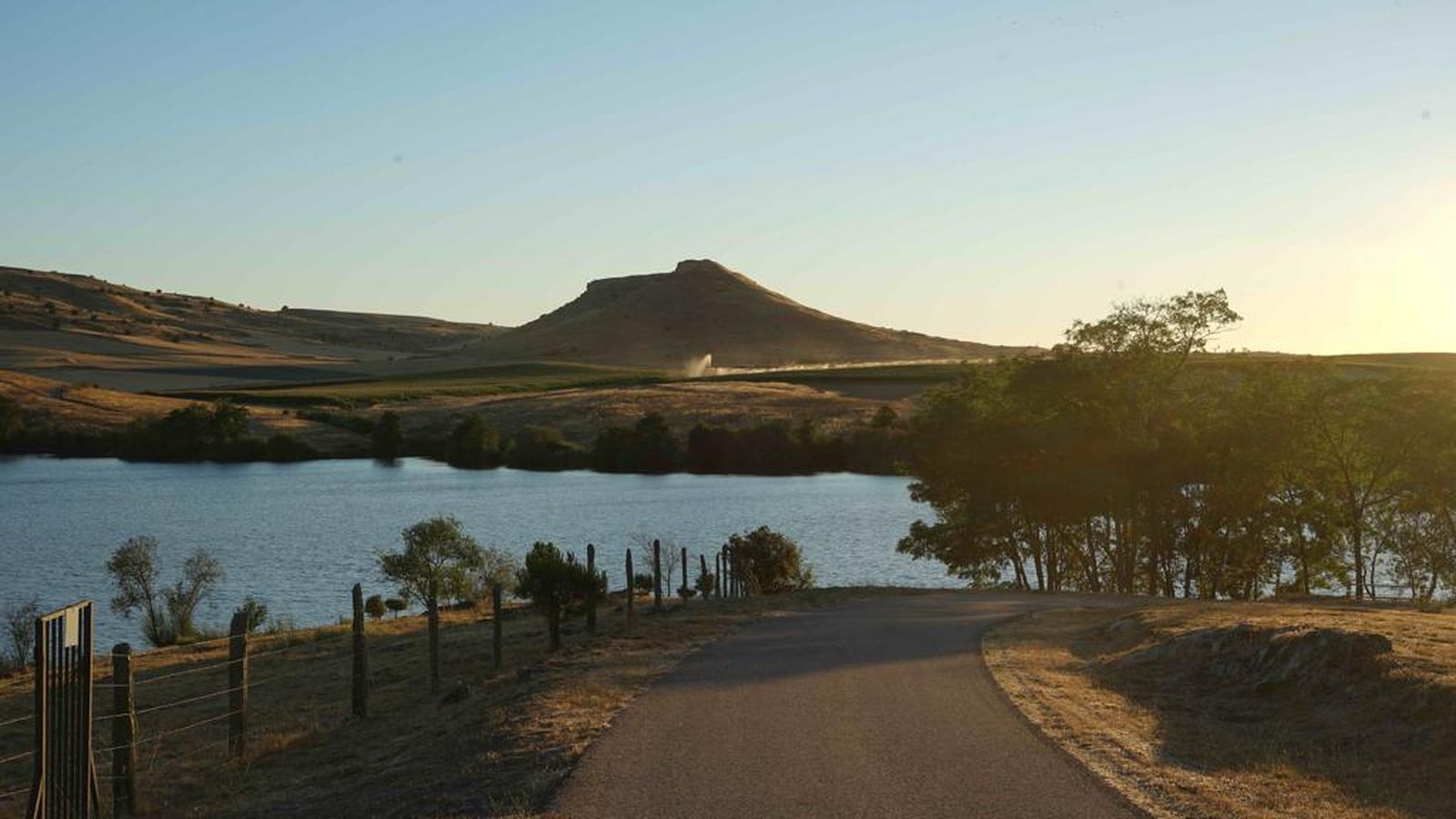 Vista del Castillo de Carpio desde Villagonzalo