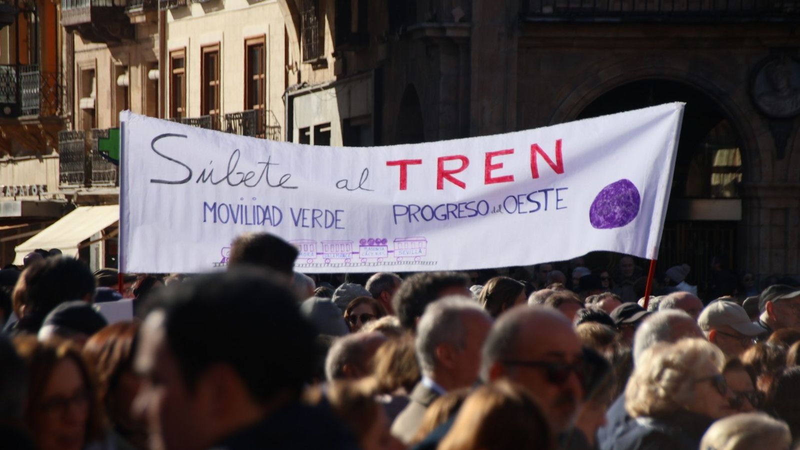 Concentración para exigir mejoras en las conexiones ferroviarias
