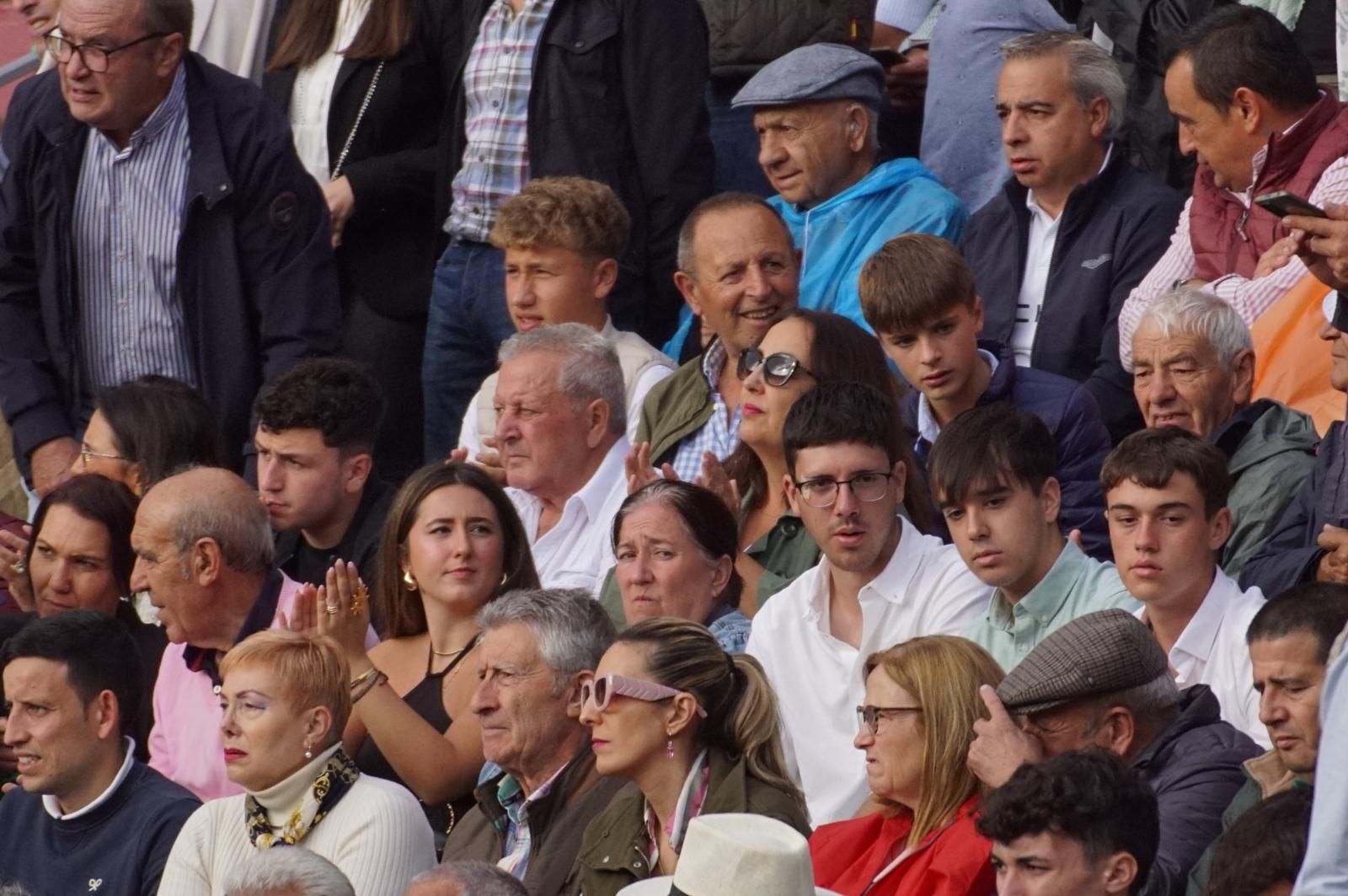 resumen-fotografico-del-ambiente-en-los-tendidos-de-la-glorieta-durante-la-corrida-de-garcigrande-20-de-septiembre-de-2024-foto-juanes-93