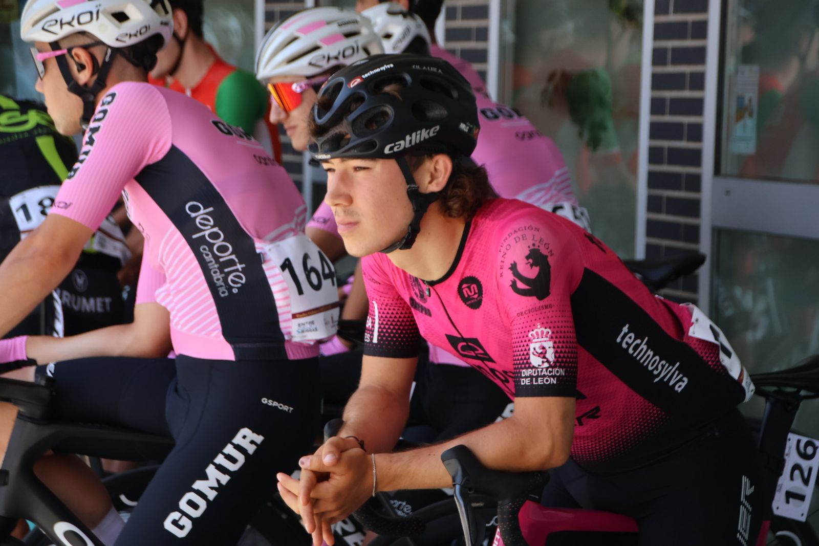 Salida II Vuelta Ciclista a Castilla y León Sub-23 y Élite