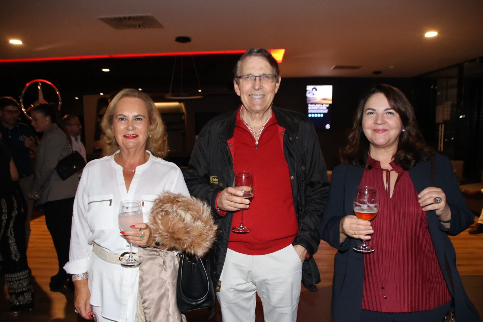 Presentación del nuevo Mercedes CLA 100% eléctrico en Adarsa Salamanca