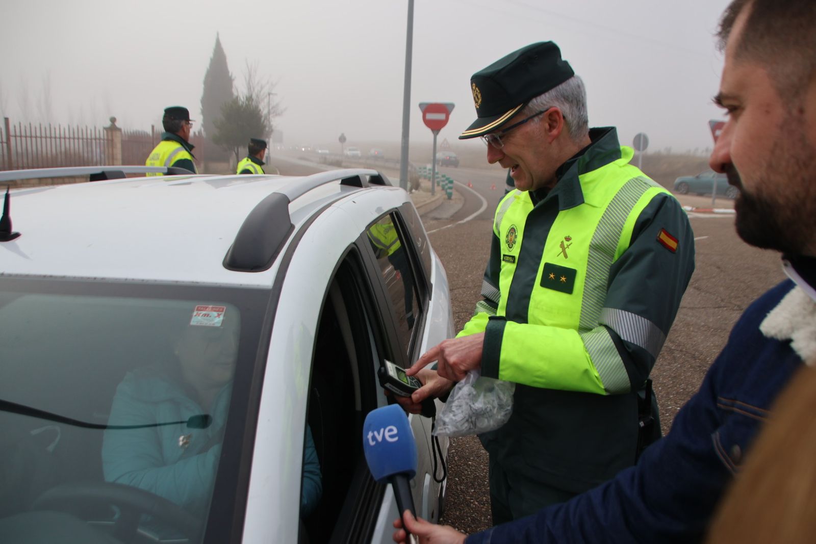 La Subdelegada del Gobierno informa sobre la campaña especial de la DGT  de control y vigilancia sobre consumo de drogas y alcohol por los conductores
