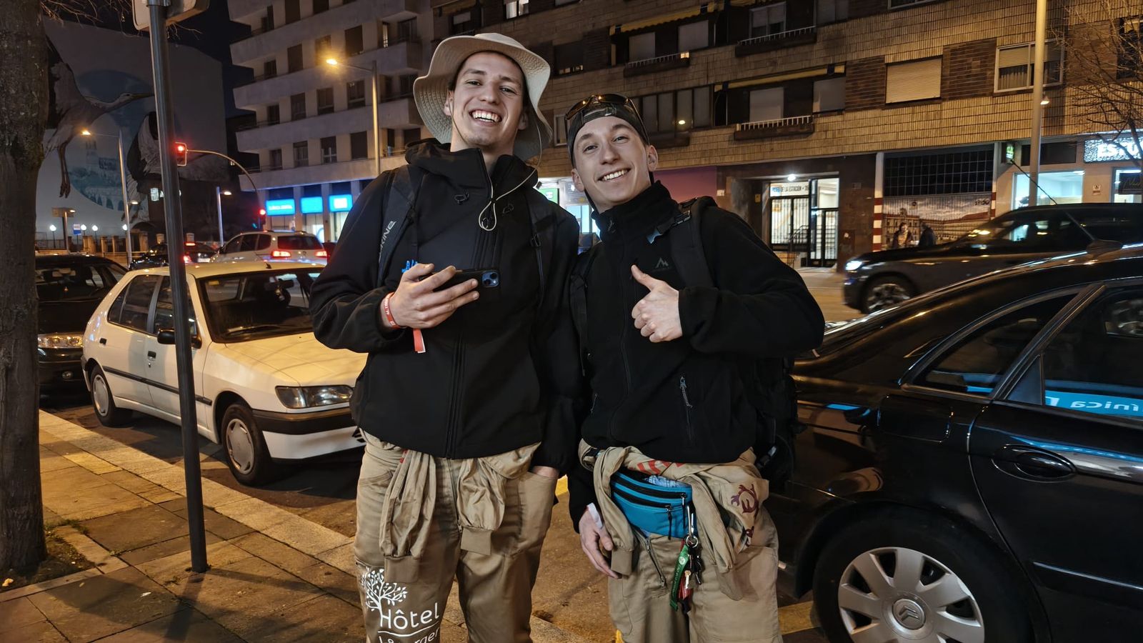 Loic y Nathan, que junto forman el equipo Les Aix Centrés