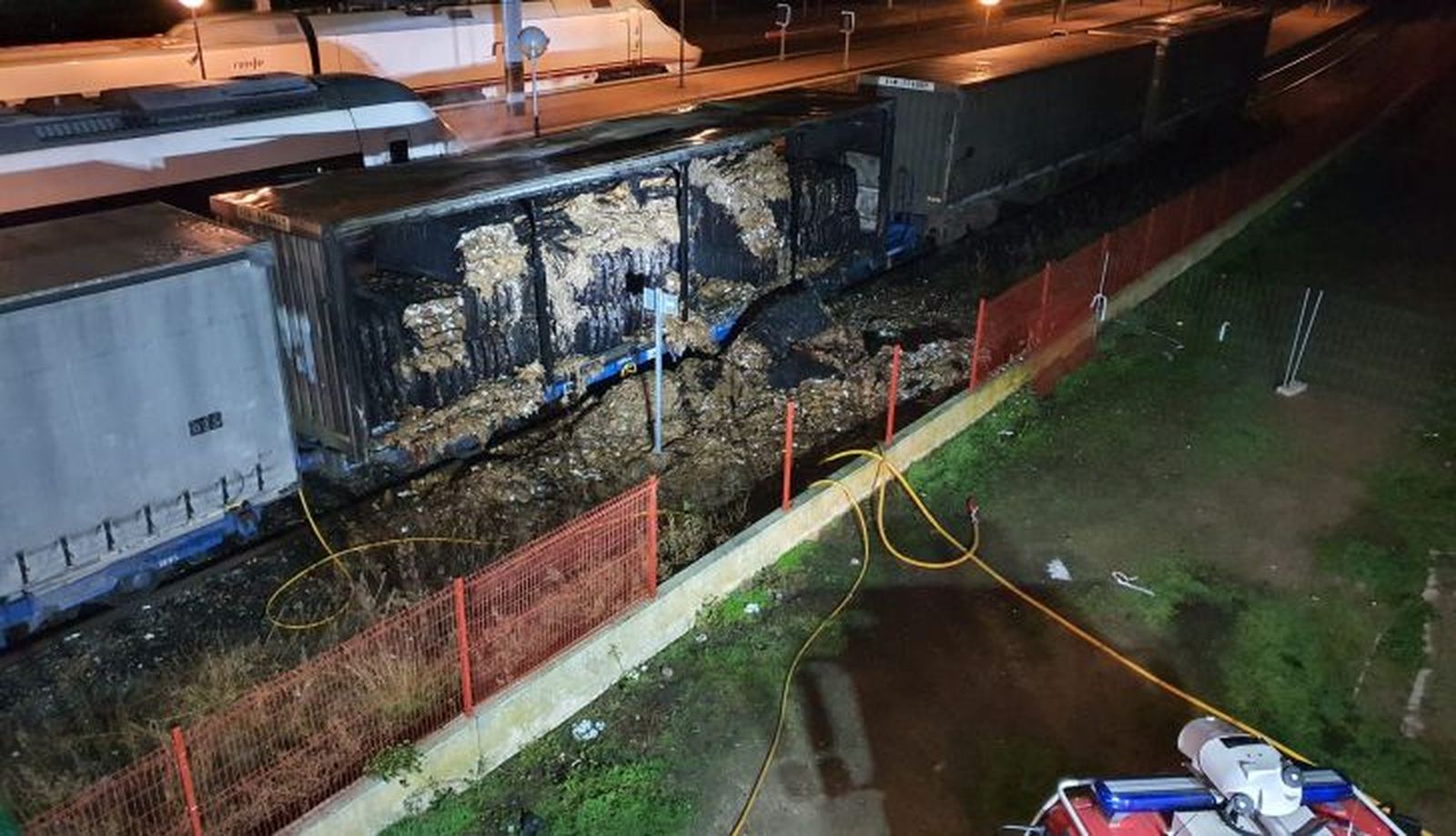 Tren quemado en Vialia