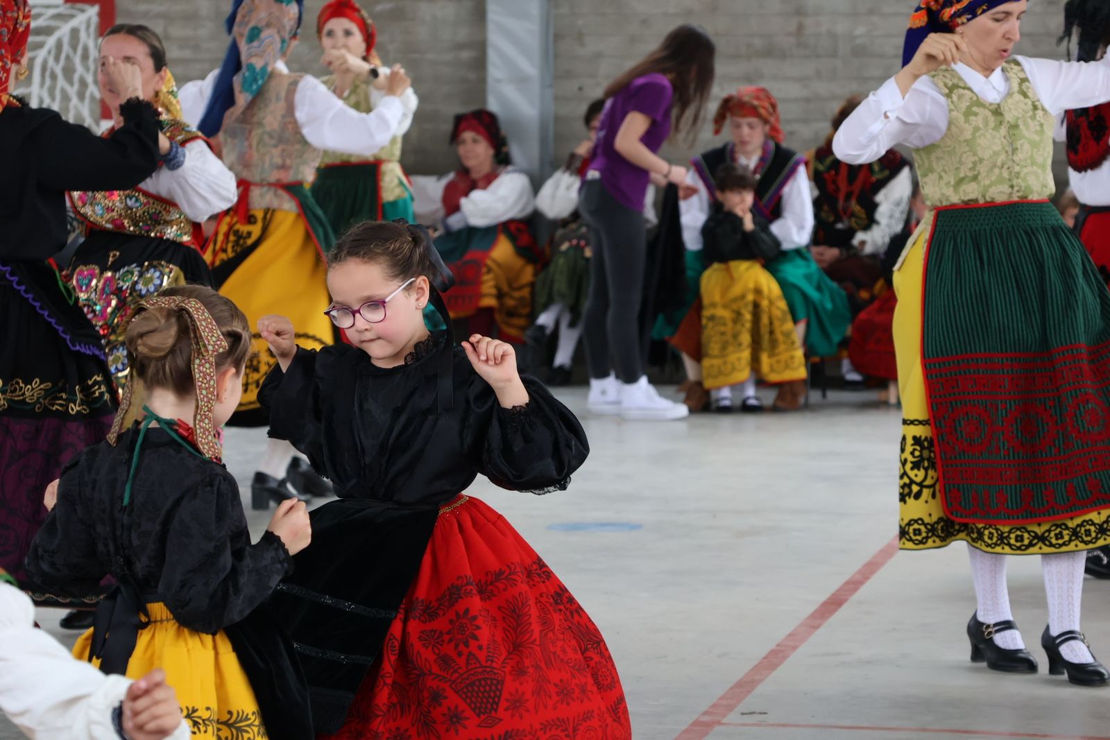 actuacion-fin-de-curso-de-la-escuela-de-baile-dona-urraca-45