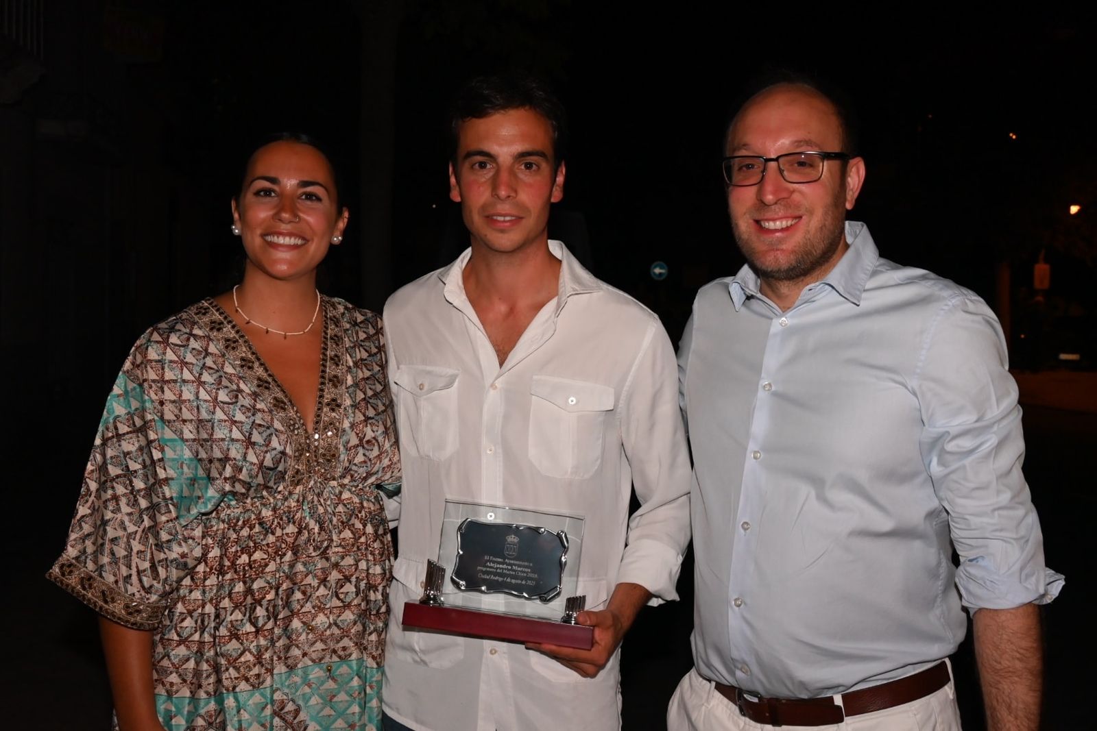 Alejandro Marcos da el pistoletazo de salida al Martes Chico con un pregón que aplaude al comercio local