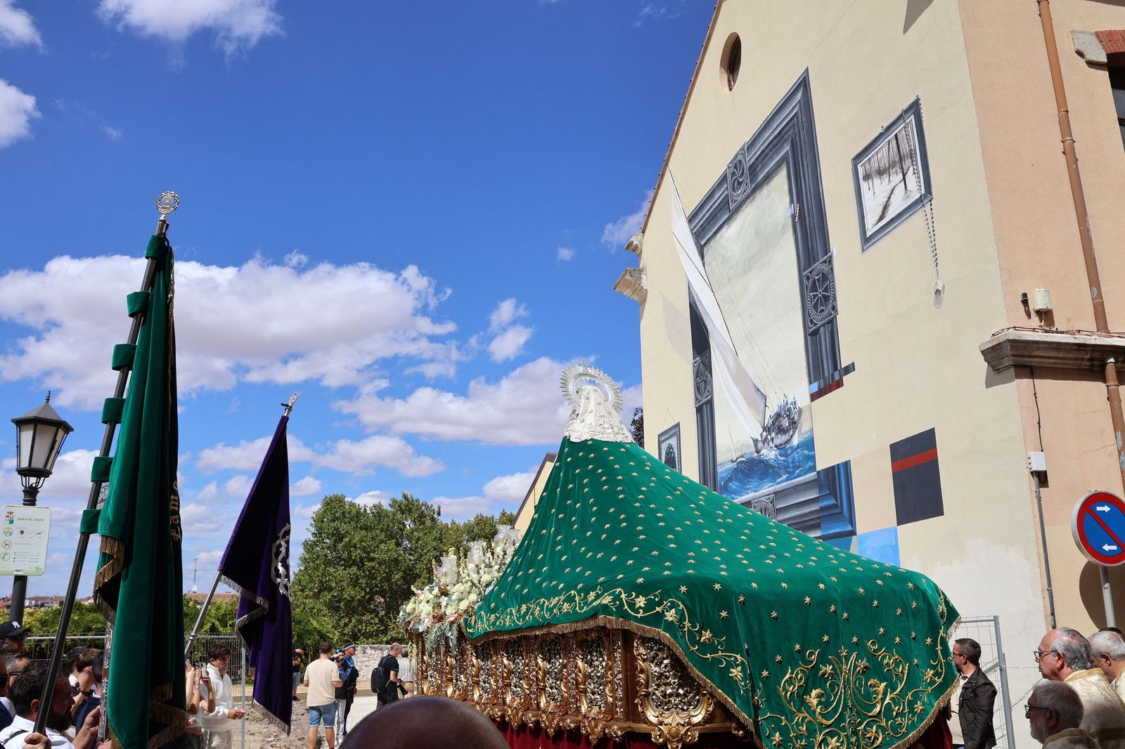 Procesión extraordinaria de la Virgen de La Esperanza