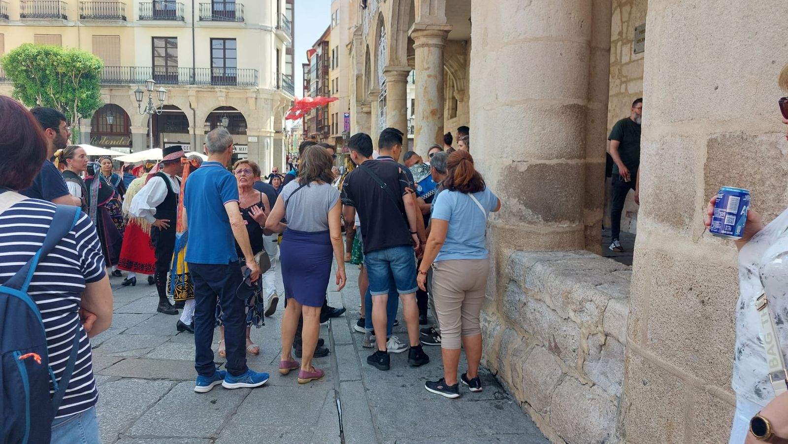 Susto en plena Plaza Mayor: intervención de los servicios de emergencia