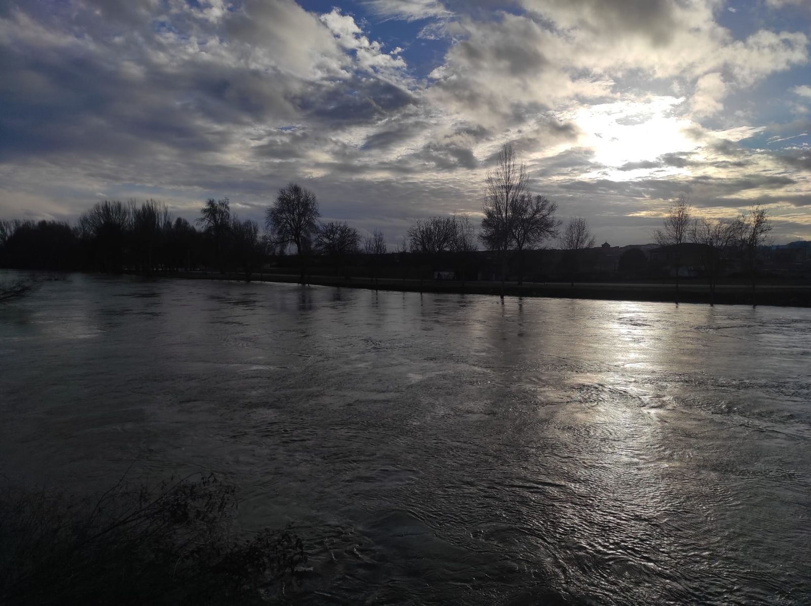 Crecida de un río en la provincia de Zamora
