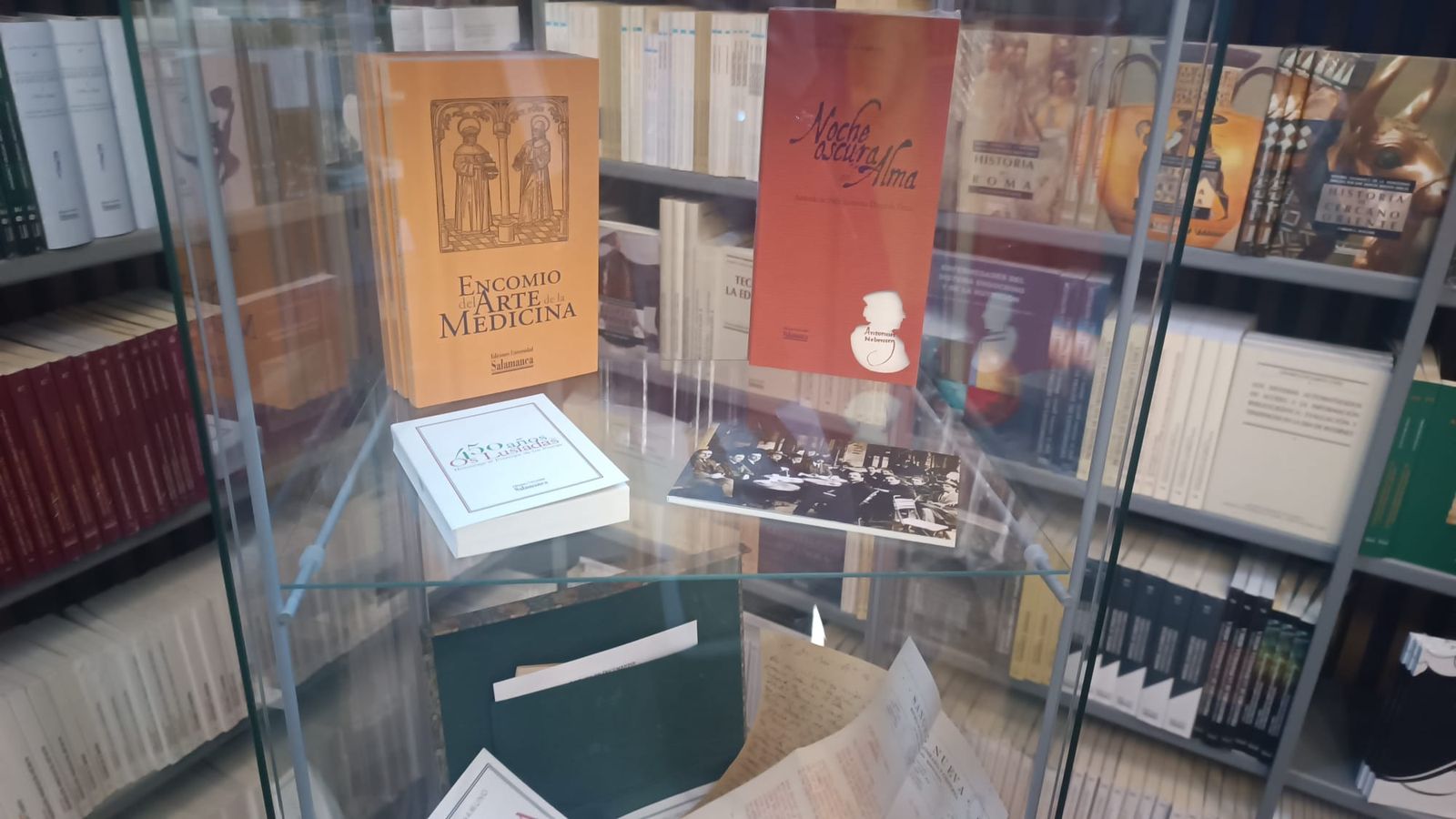 La Universidad de Salamanca inaugura su librería en el Centro Internacional del Español