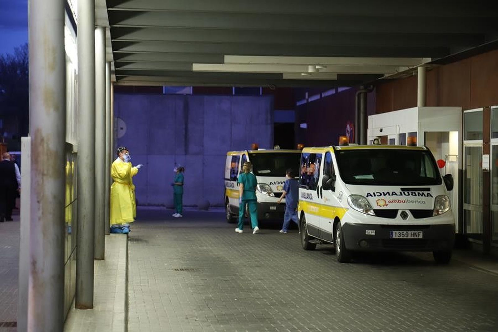 Coronavirus ambulancia hospital epi casos (8)