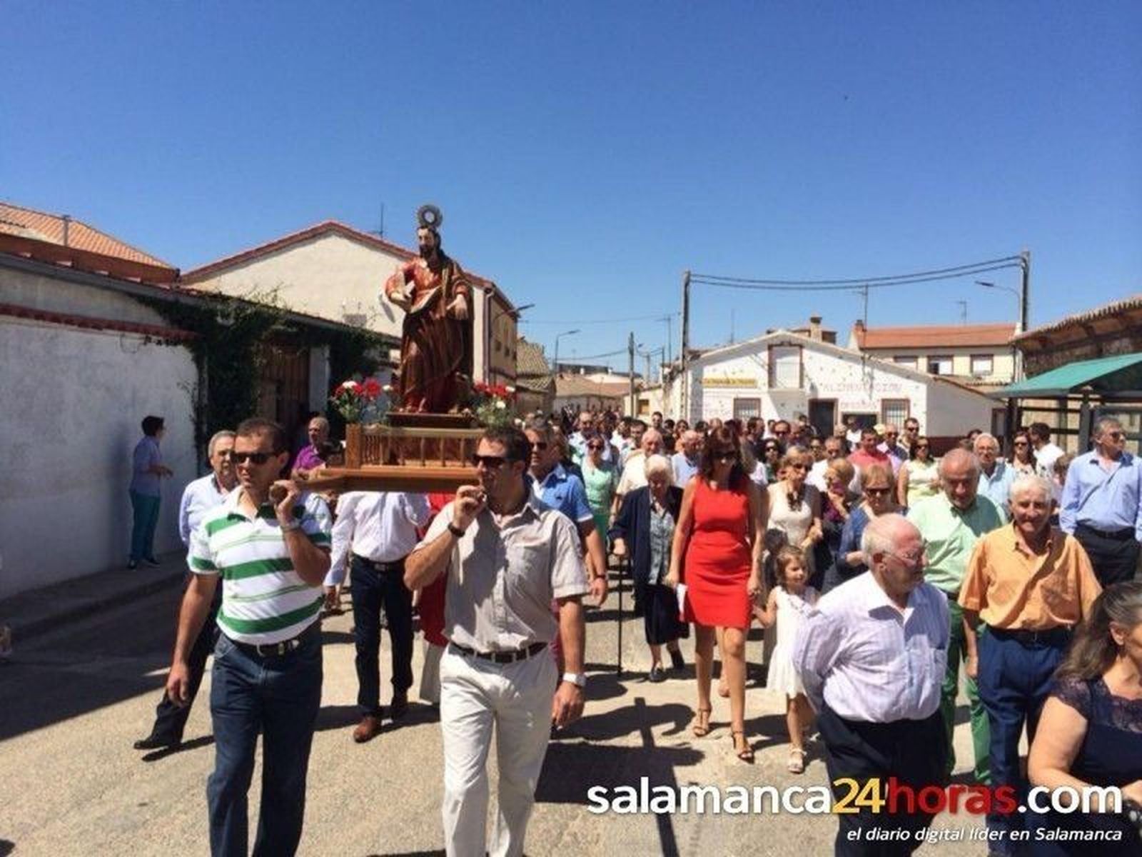 Fiestas en Huerta: procesión