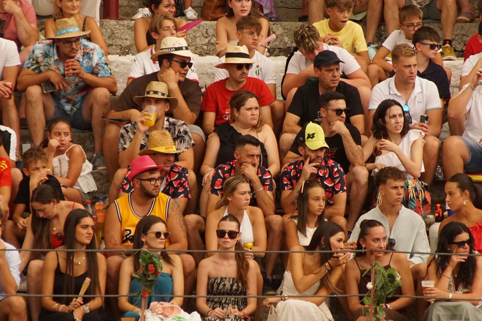 Javier Castaño se despide de Guijuelo y Damián Castaño, su hermano, e Ismael Martín salen a hombros en Guijuelo