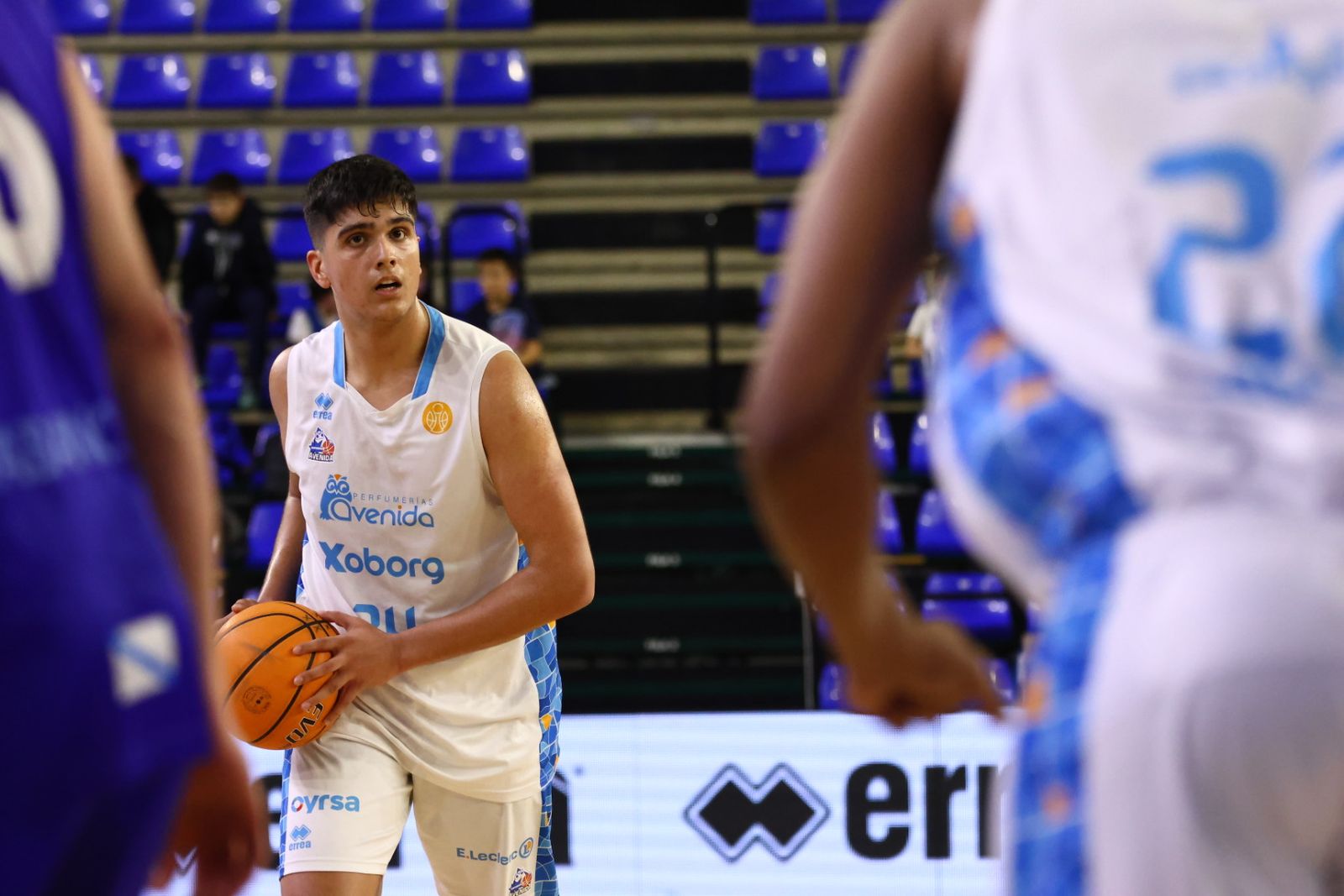 Perfumerías Avenida - CB Rosalía