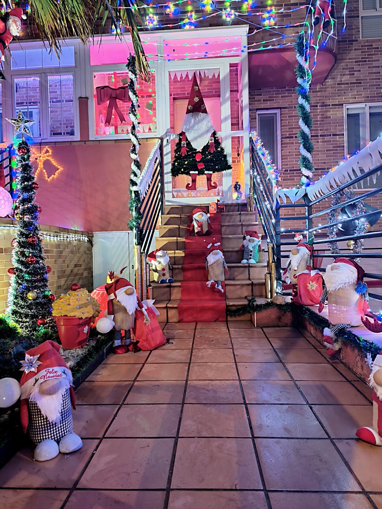 S.M.L. - Decoración navideña en una vivienda de Monterrubio de la Armuña (4).jpg