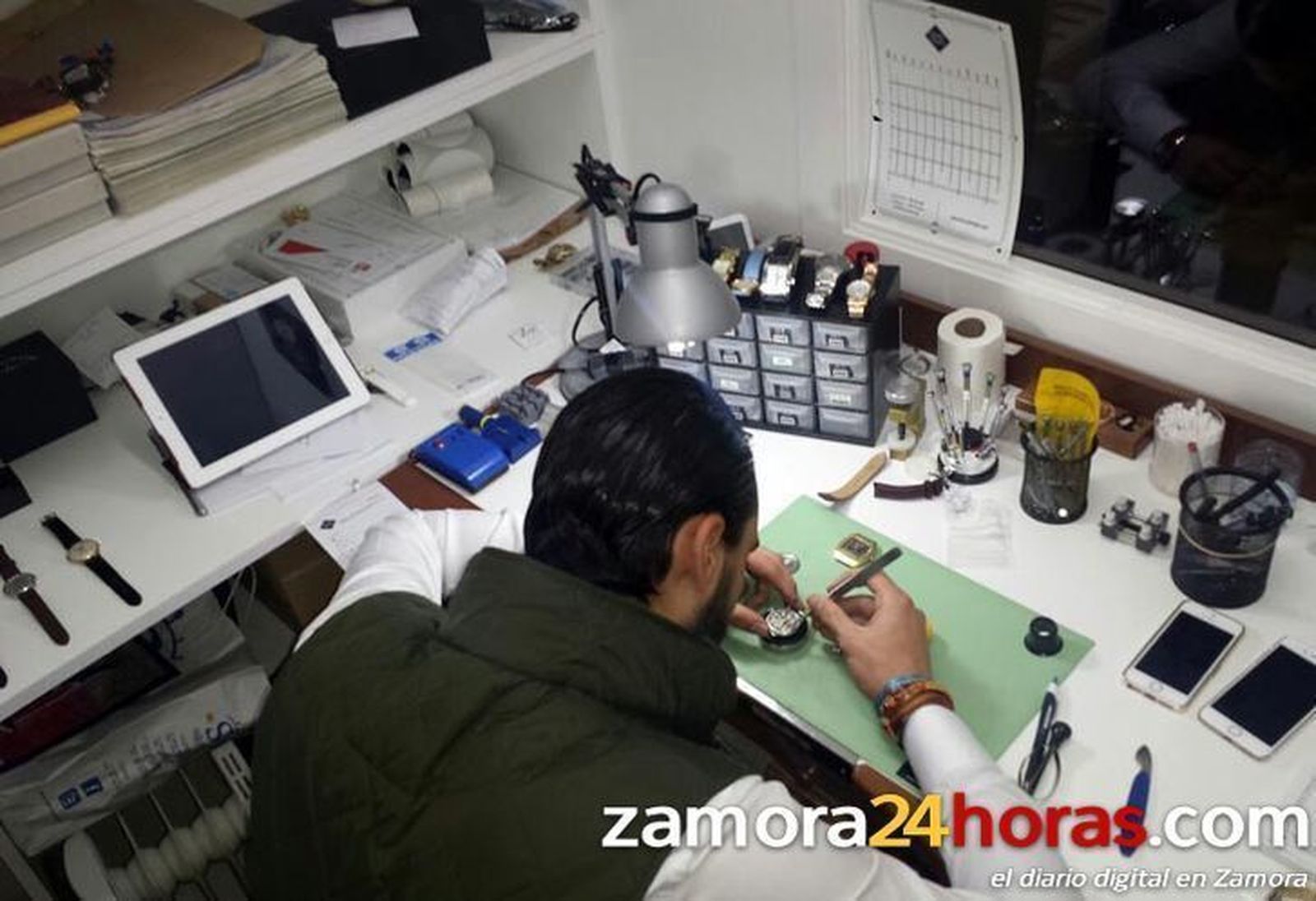 La compra venta y el arreglo de relojes antiguos, un negocio en auge