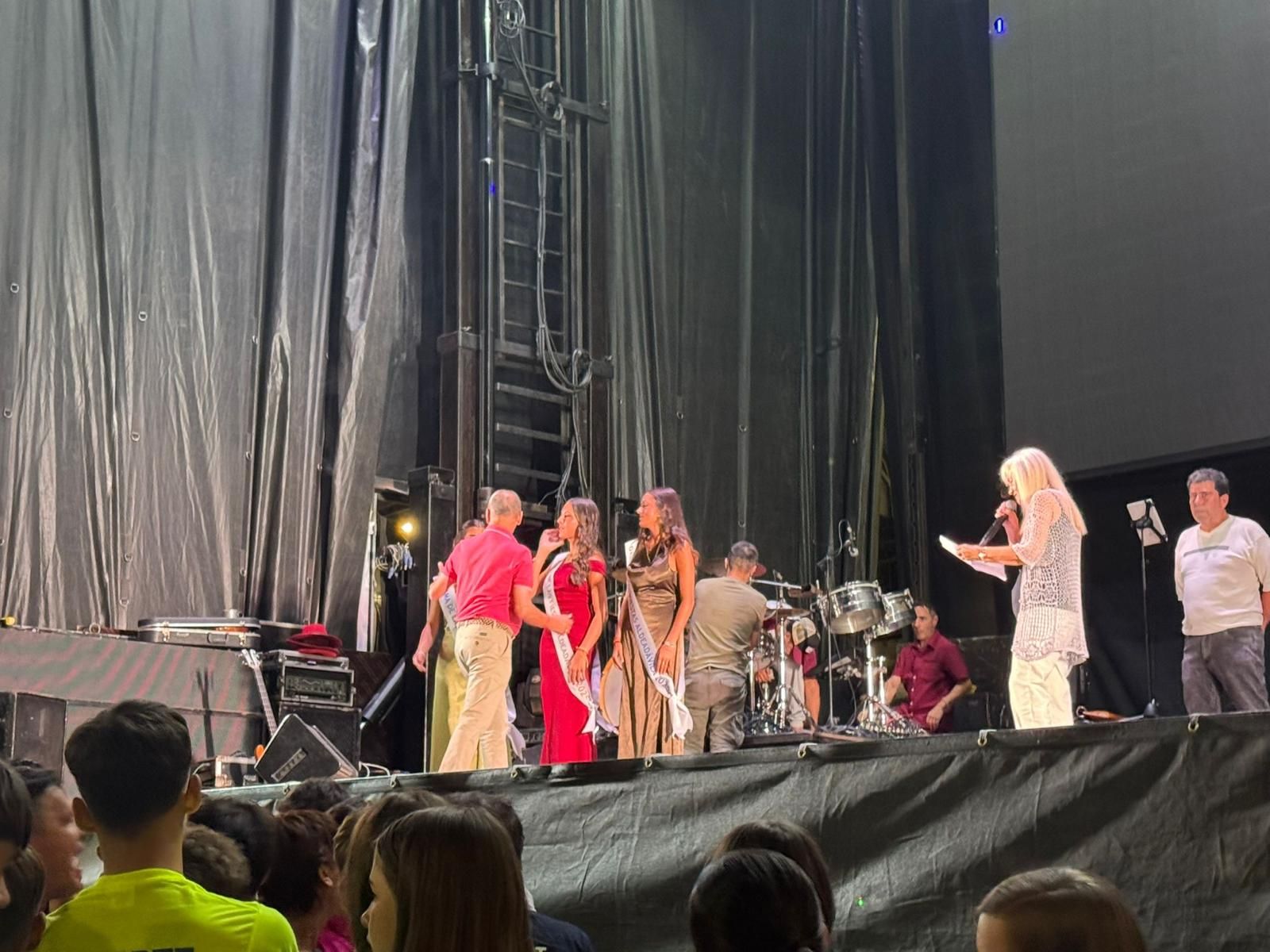 Coronación reina y damas y en Aldeadávila de la Ribera 2025